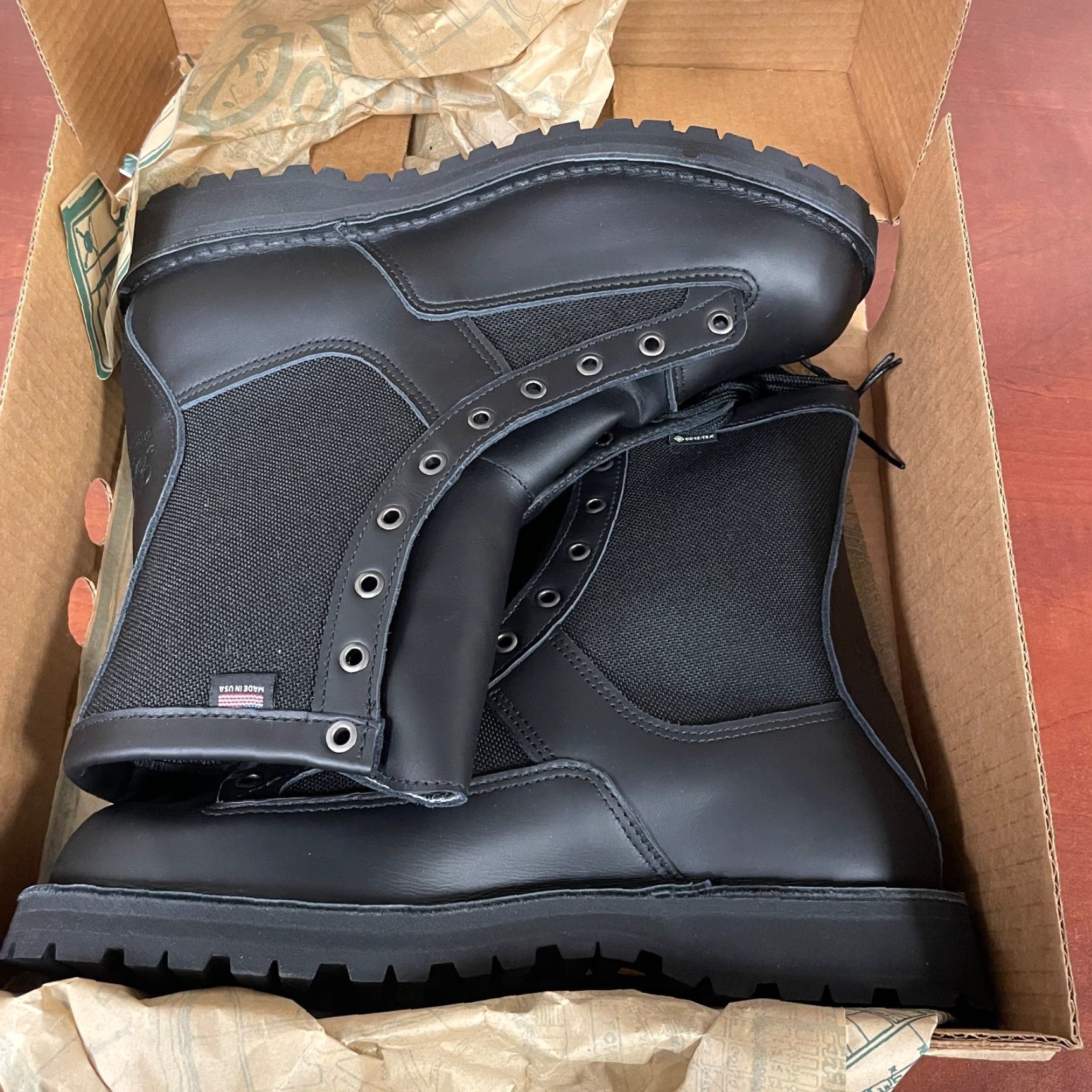 Danner Danner Acadia Boots Mens 10.5 EE Black 8 Inch Leather Nylon Rubber Arch Support Lined Combat US Made Size US 10 / EU 43 - 2 Thumbnail