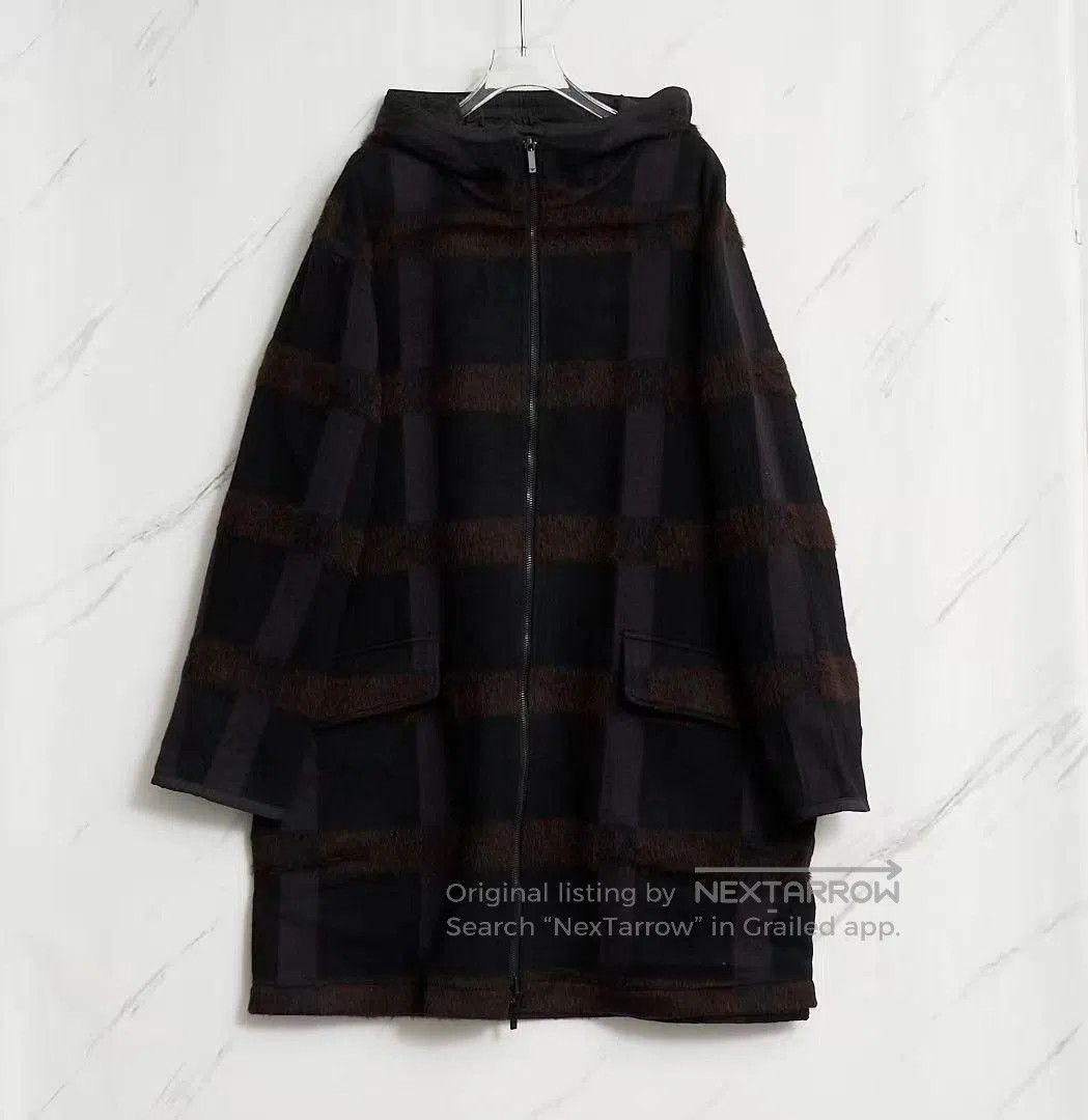 Emporio Armani Emporio Armani Men's Color Block Reversible Hooded Coat. Size US L / EU 52-54 / 3 - 1 Thumbnail