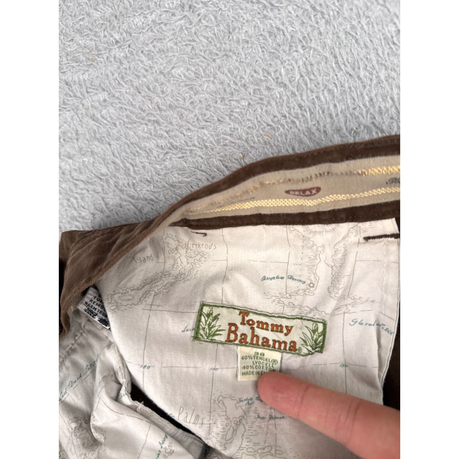 Tommy Bahama Tommy Bahama Shorts Men Bermuda 38x9 Brown Cotton Silk Relaxed Pockets Logo Easy Care Quick Dry - Vintage: No Size US 38 / EU 54 - 7 Thumbnail