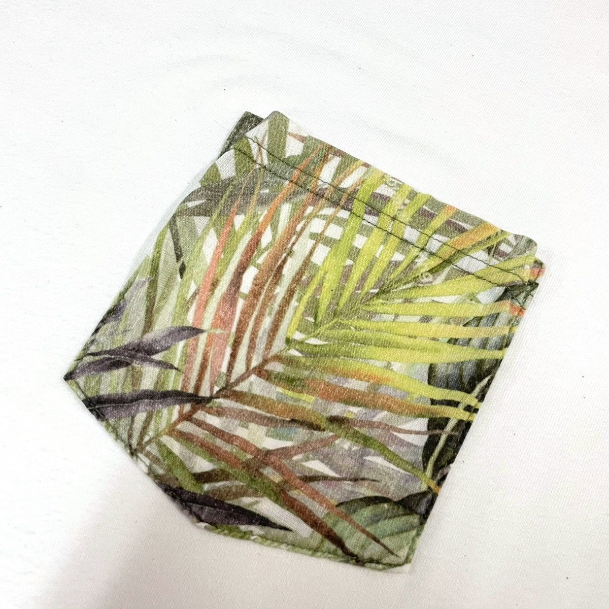 White Mountaineering White Mountaineering Botanical Printed Pocket Tee Size US XL / EU 56 / 4 - 4 Thumbnail
