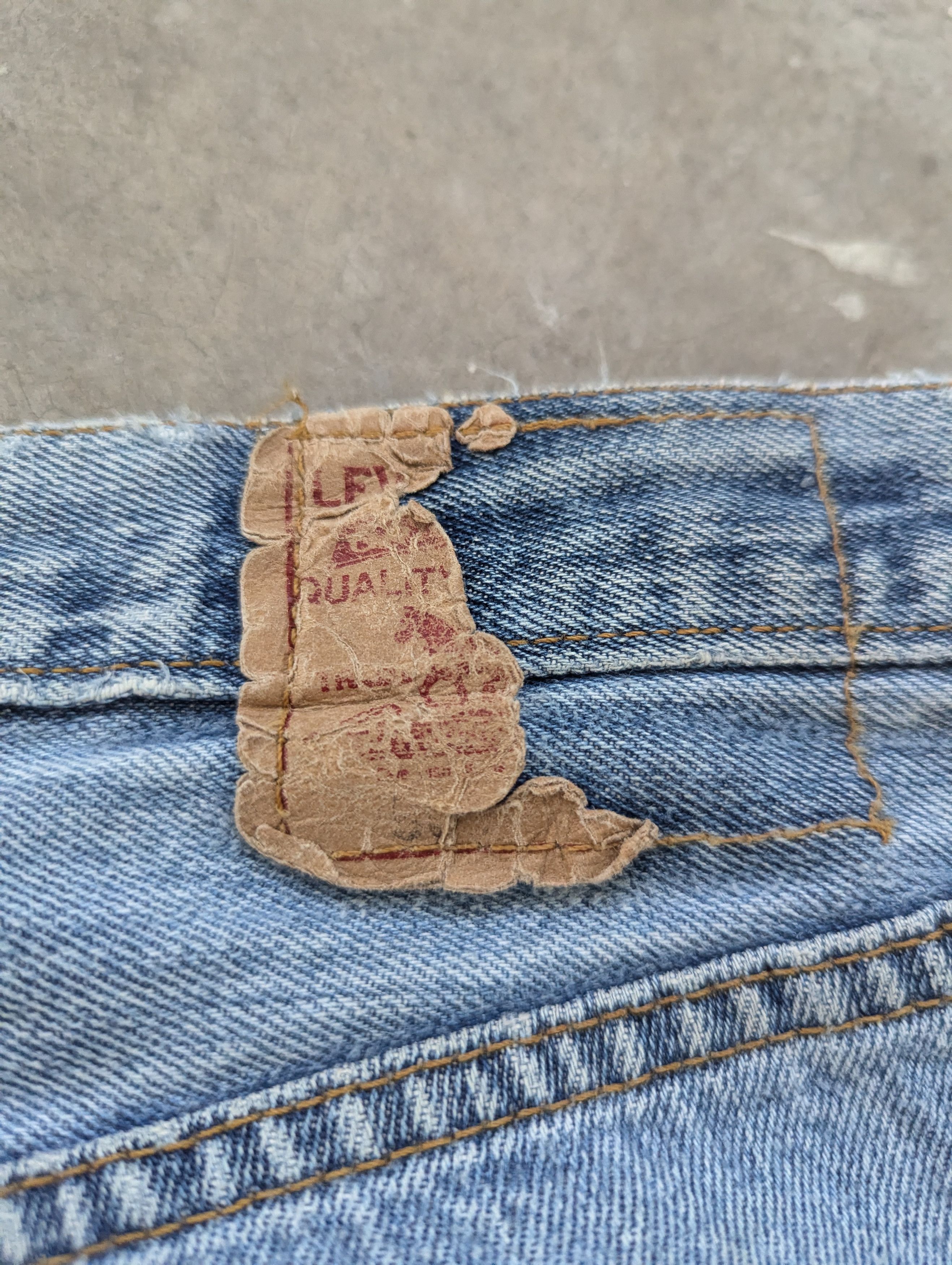 Japanese Brand × Levi's Vintage Levis 501 Distressed Japanese Archive Size US 35 - 18 Thumbnail