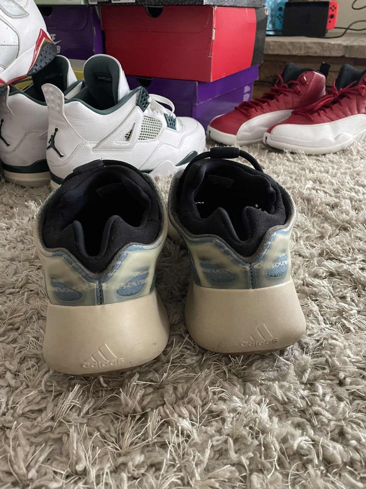 Adidas Adidas Yeezy 700 V3 Kyanite Size US 13 / EU 46 - 6 Thumbnail