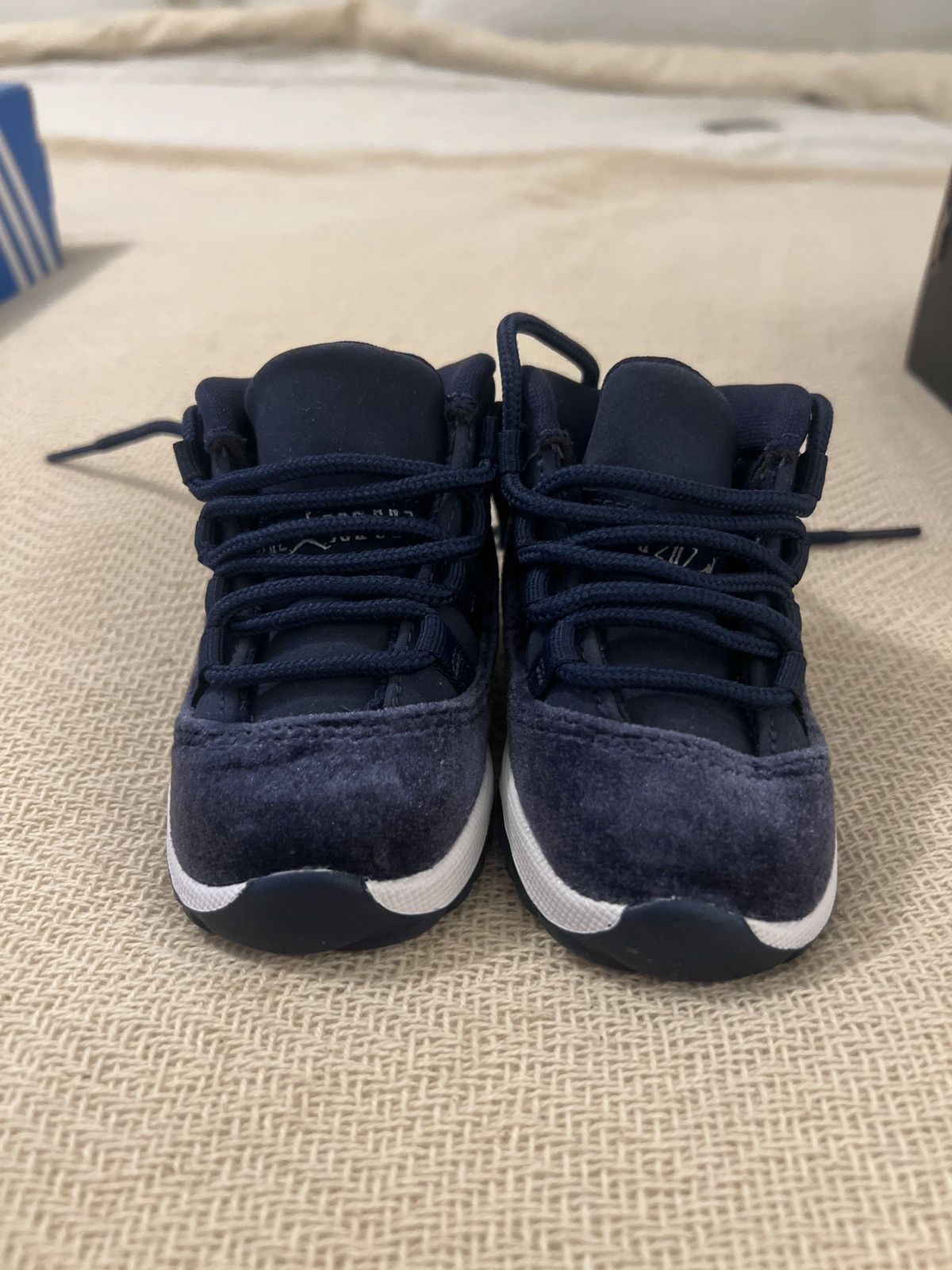 Jordan Brand Midnight Navy Jordan 11 toddler Size US 5 / EU 37 - 3 Thumbnail