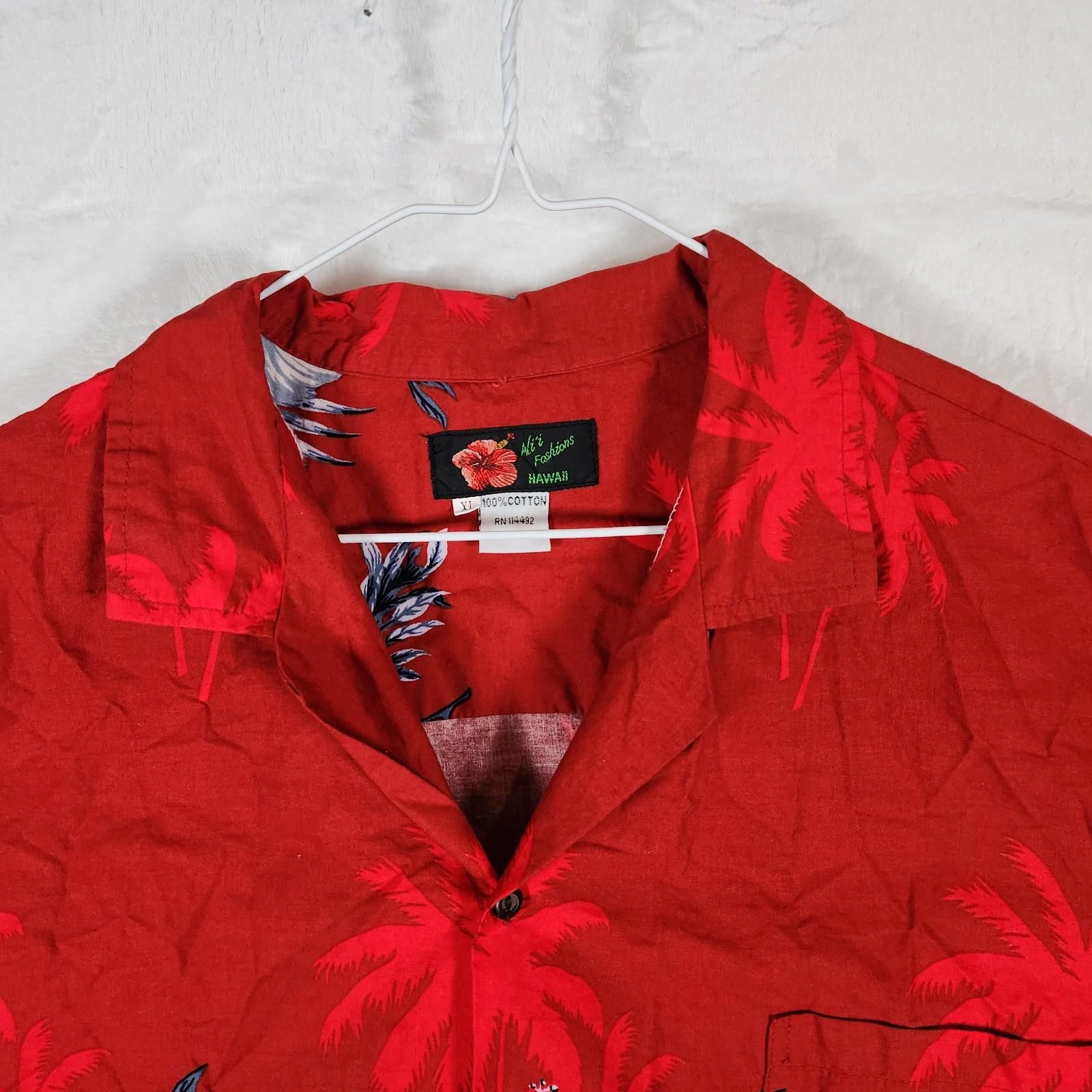 Designer Ali'i Fashions Hawaiian Shirt Red Floral Mens Size XL Size US XL / EU 56 / 4 - 4 Thumbnail