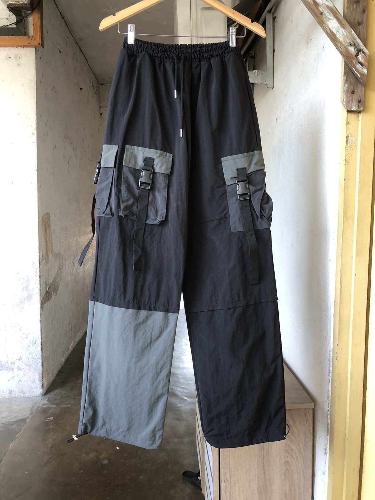 Japanese Brand Rare🔥 A-Wende Multipocket Parachute Pants Size US 30 / EU 46 - 3 Thumbnail