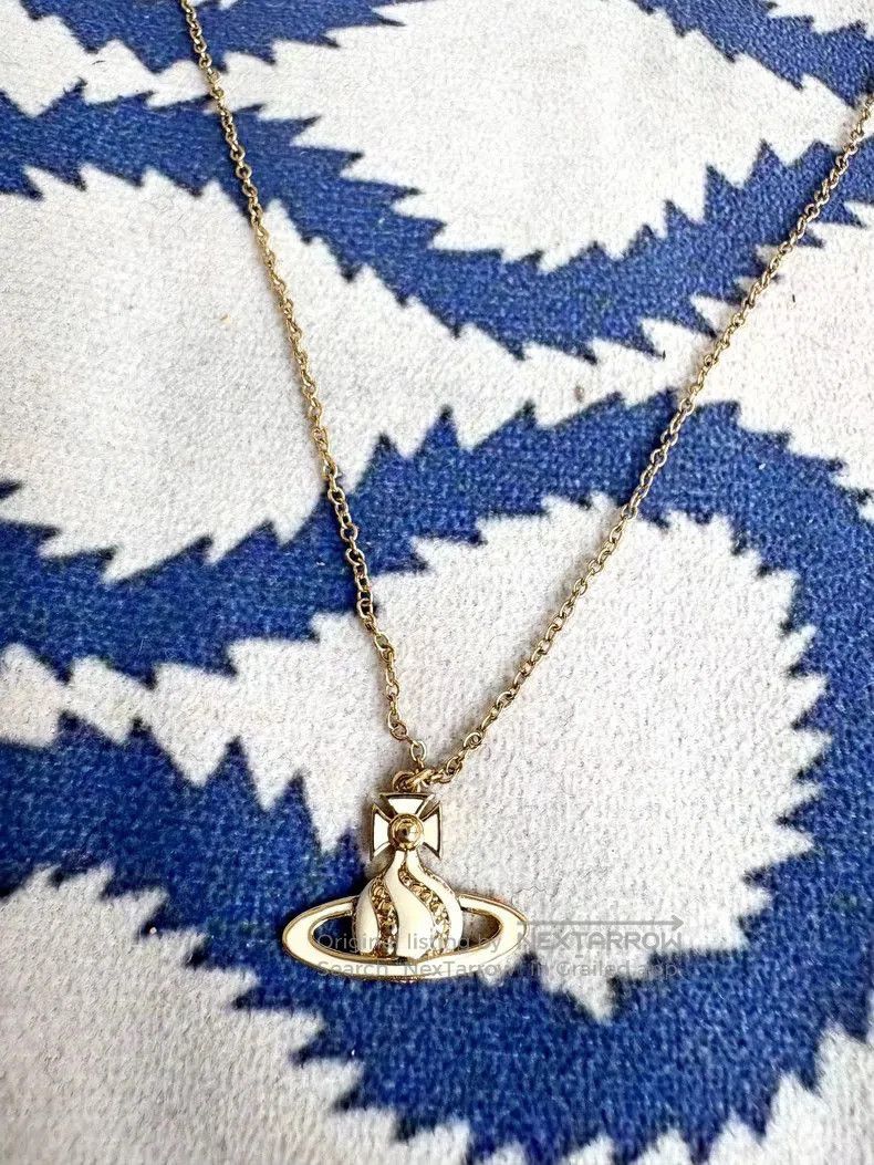 Vivienne Westwood Vivienne Westwood Vintage Saturn Necklace. Size ONE SIZE - 1 Thumbnail