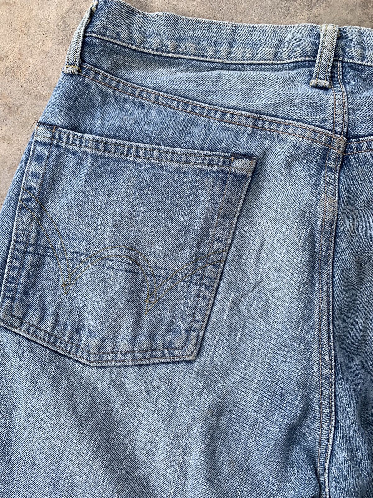Edwin × Japanese Brand × Vintage Vintage Edwin 505zx Selvedge Distressed Denim Size US 33 - 21 Thumbnail