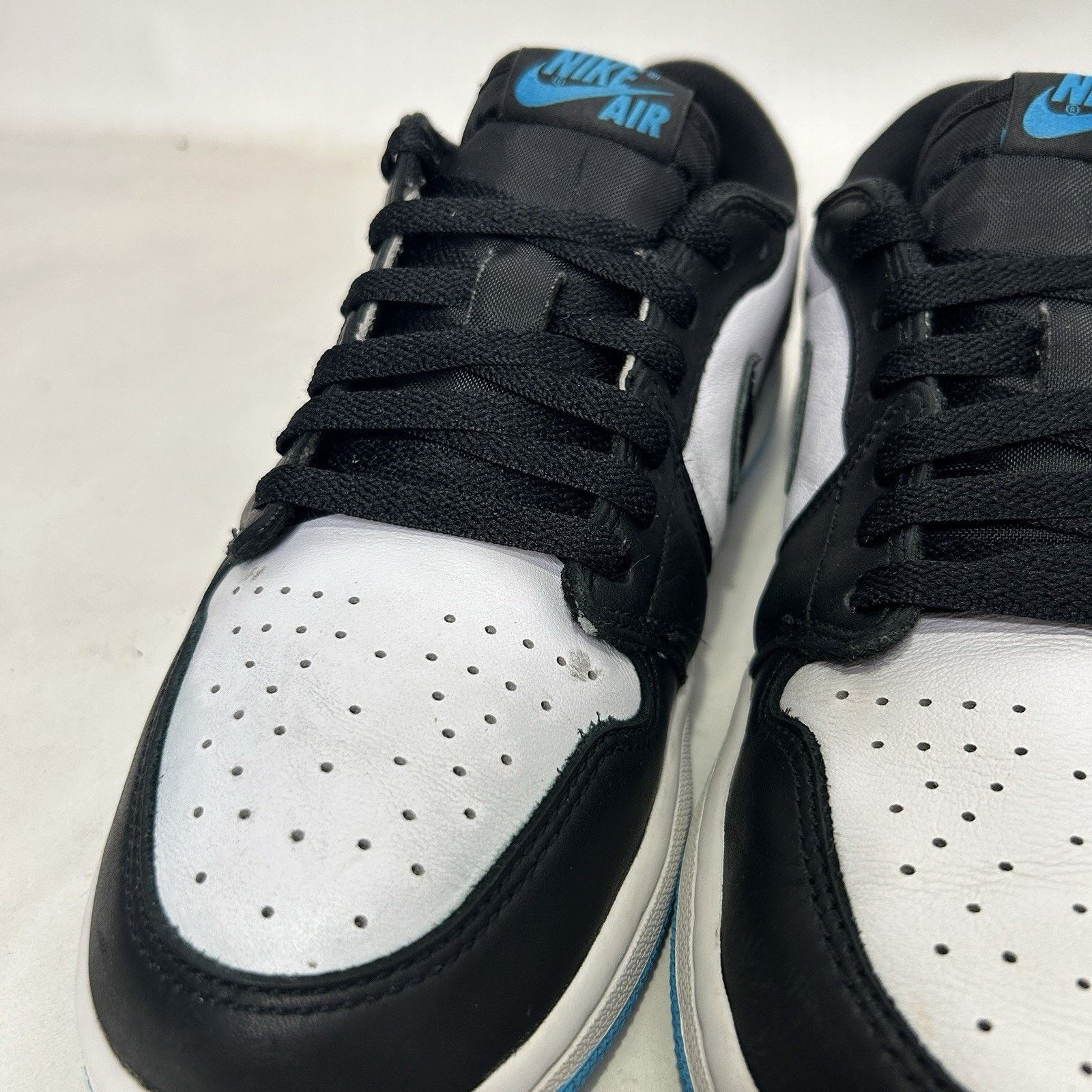 Jordan Brand Nike Air Jordan 1 Low OG WMNS UNC/Powder Blue” Size US 9.5 / IT 39.5 - 8 Thumbnail
