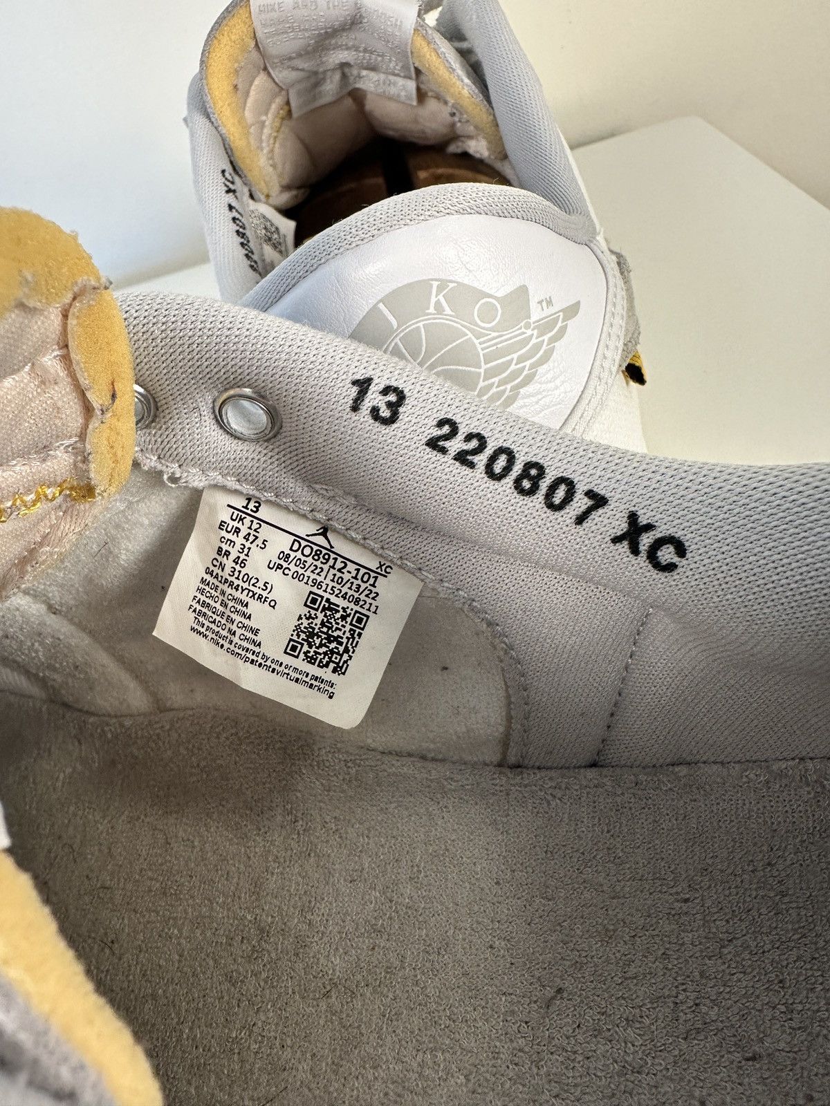 Jordan Brand × Nike Air Jordan 1 AJKO x Union White Canvas Men Sneaker Size 13 Size US 13 / EU 46 - 11 Thumbnail