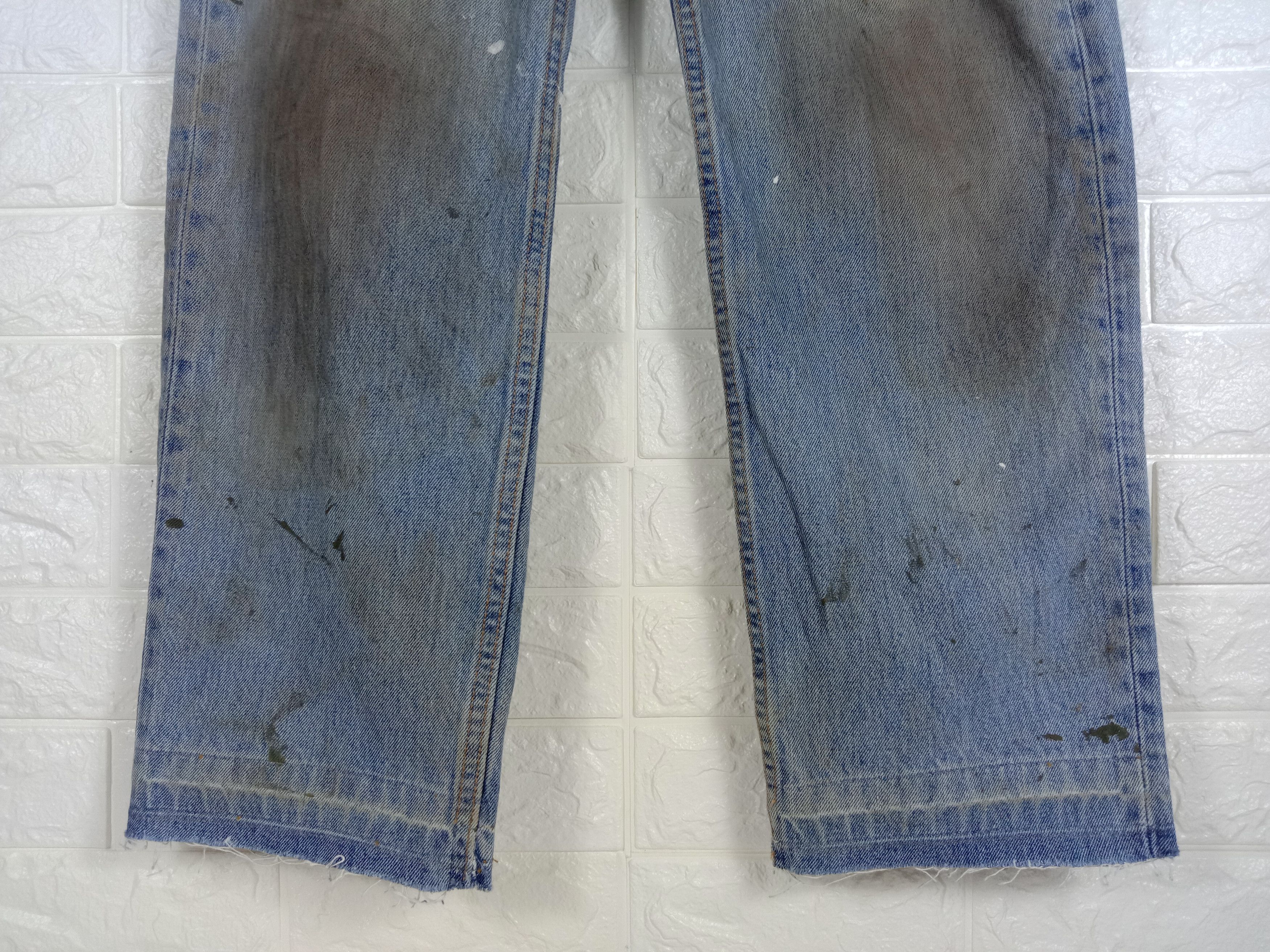 Levi's Vintage Levi's 550 Jeans Dirty Wash Distressed Denim Size US 32 / EU 48 - 4 Thumbnail