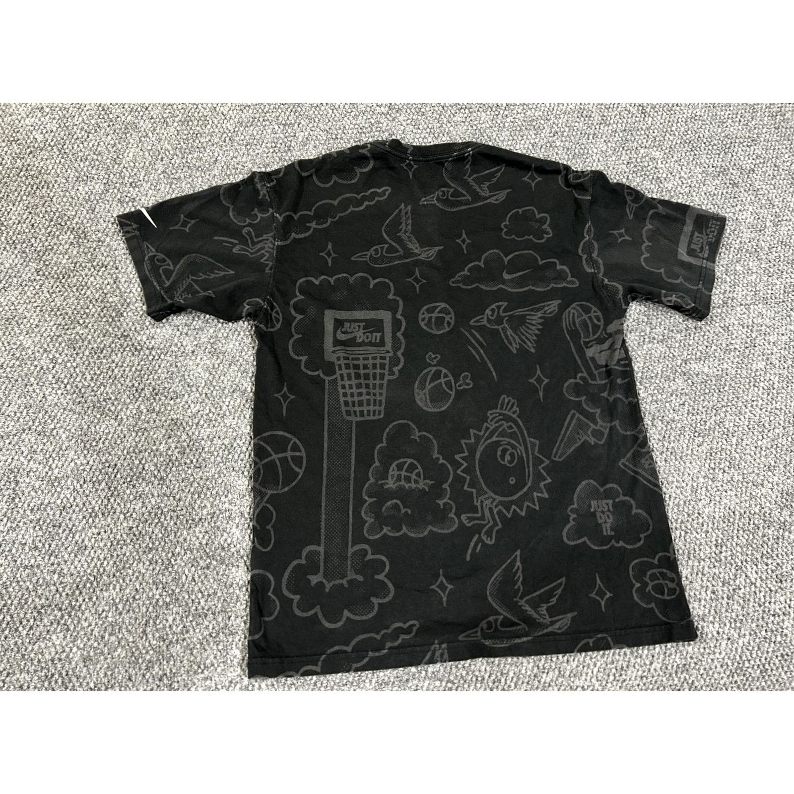 Nike Nike Shirt Mens Small Black Loose Fit Just Do It Doodle Basketball Graphic Tee Size US S / EU 44-46 / 1 - 7 Thumbnail