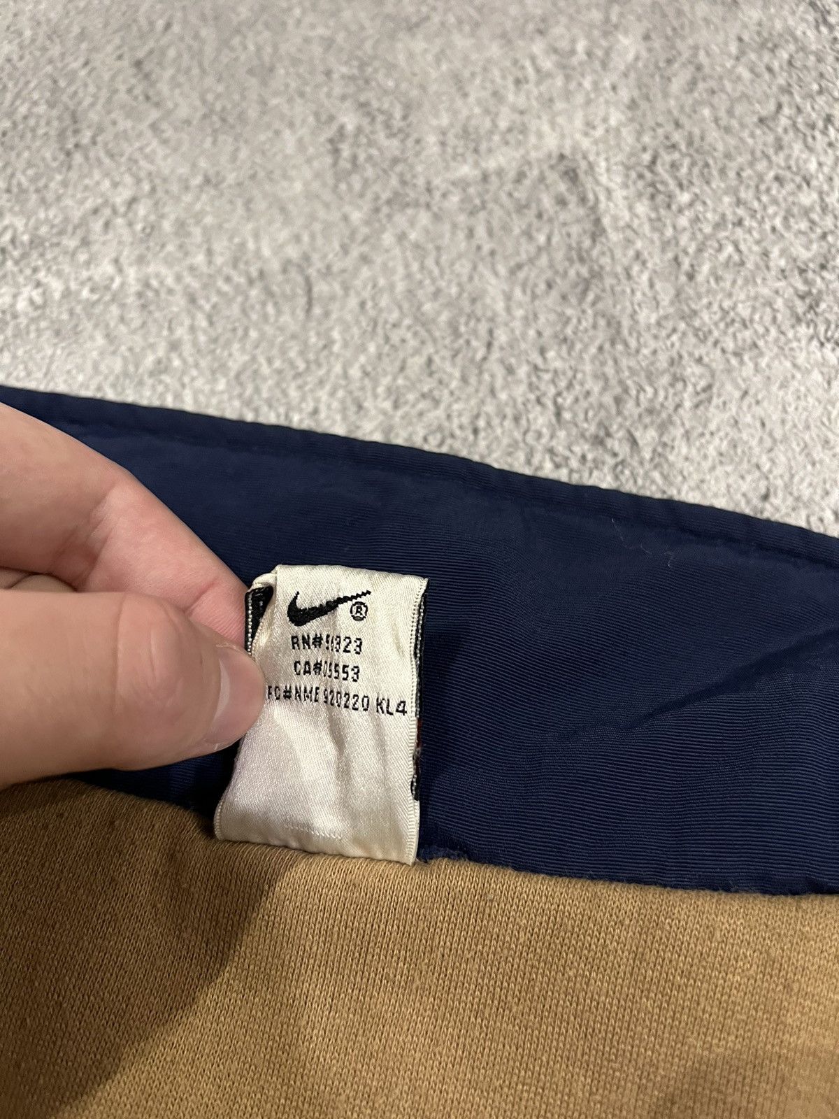 Nike × Vintage Vintage Y2k Nike Nylon Big Swoosh Jacket 00’s Size US L / EU 52-54 / 3 - 15 Thumbnail
