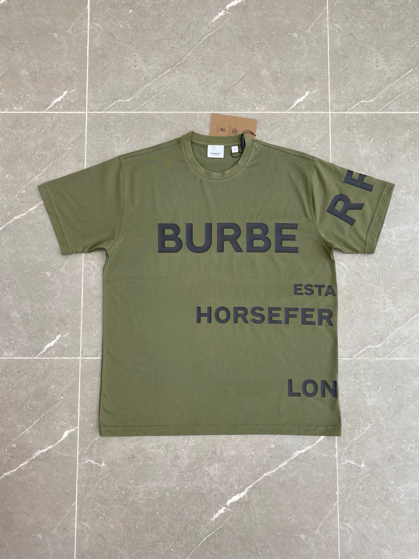 Burberry Burberry Horseferry Crew Neck T-Shirt Size US S / EU 44-46 / 1 - 1 Thumbnail