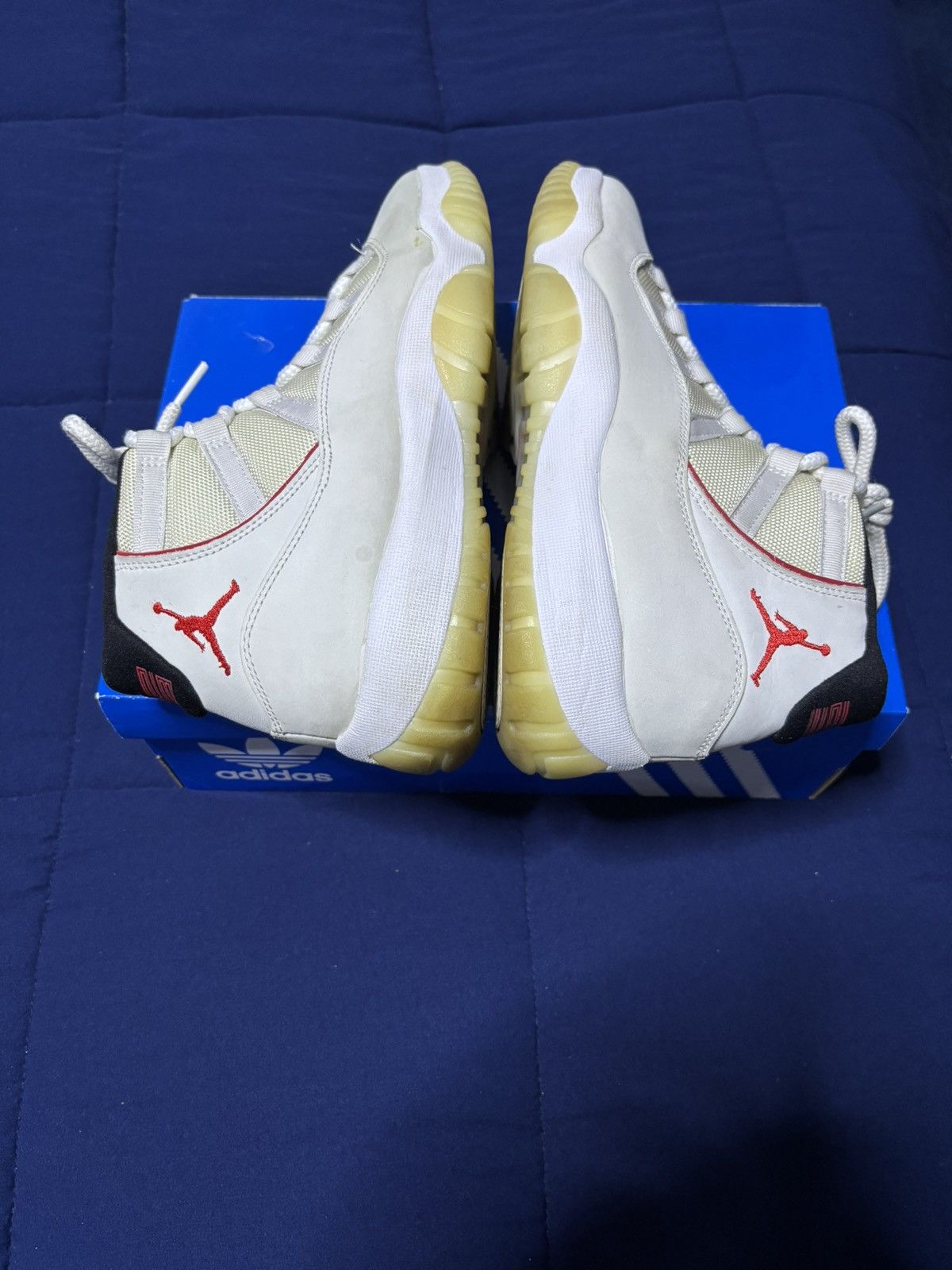 Jordan Brand Jordan 11 Retro Platinum Tint 2018 Size 8.5 Size US 8.5 / EU 41-42 - 3 Thumbnail