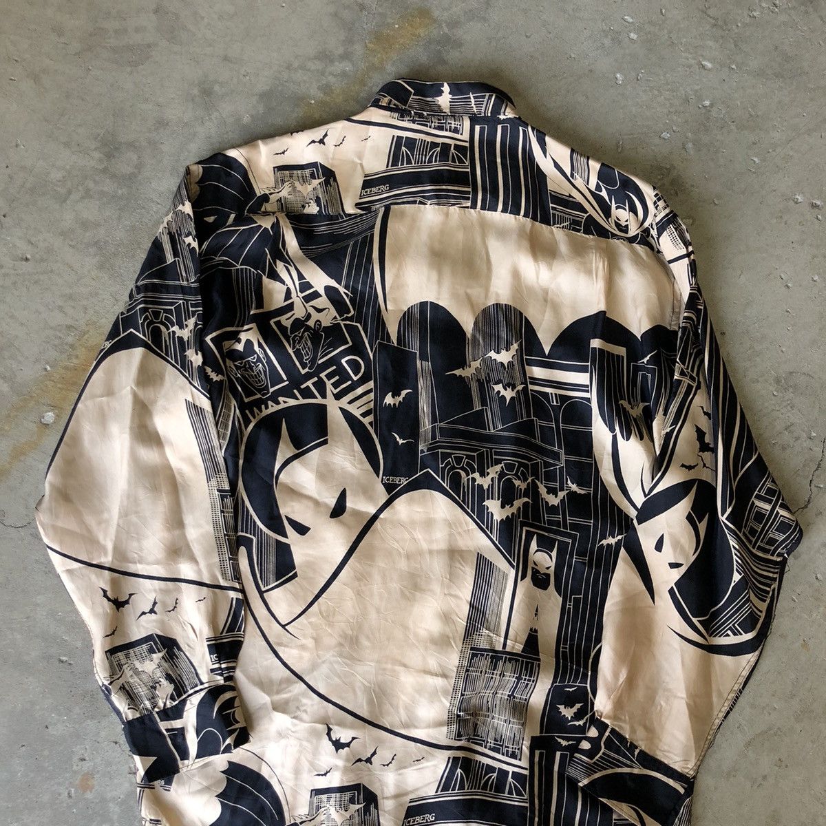 DC Comics × Iceberg × Vintage Vintage 90s Iceberg Batman Animated Series Silk Shirt Size US M / EU 48-50 / 2 - 6 Thumbnail
