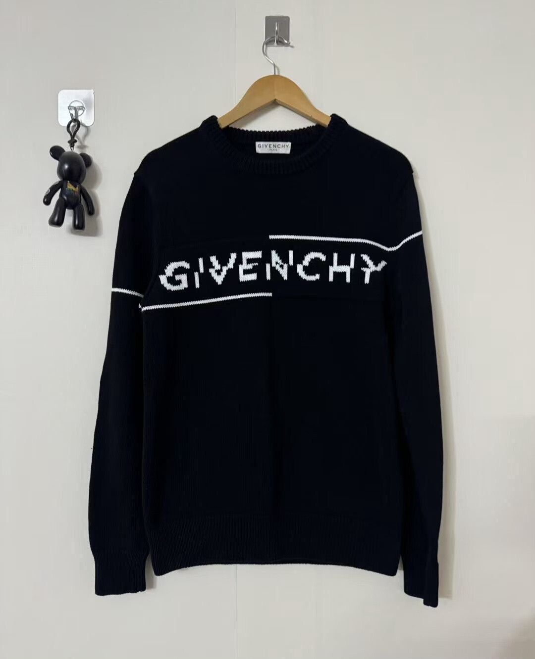 Givenchy Givenchy Logo Sweater with Distorted Letters Size US M / EU 48-50 / 2 - 1 Thumbnail