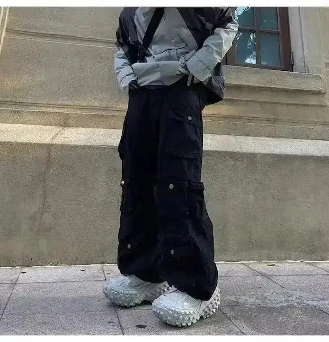 Japanese Brand Black Color Multi-pocket Cargo Pant Size US 32 / EU 48 - 1 Thumbnail