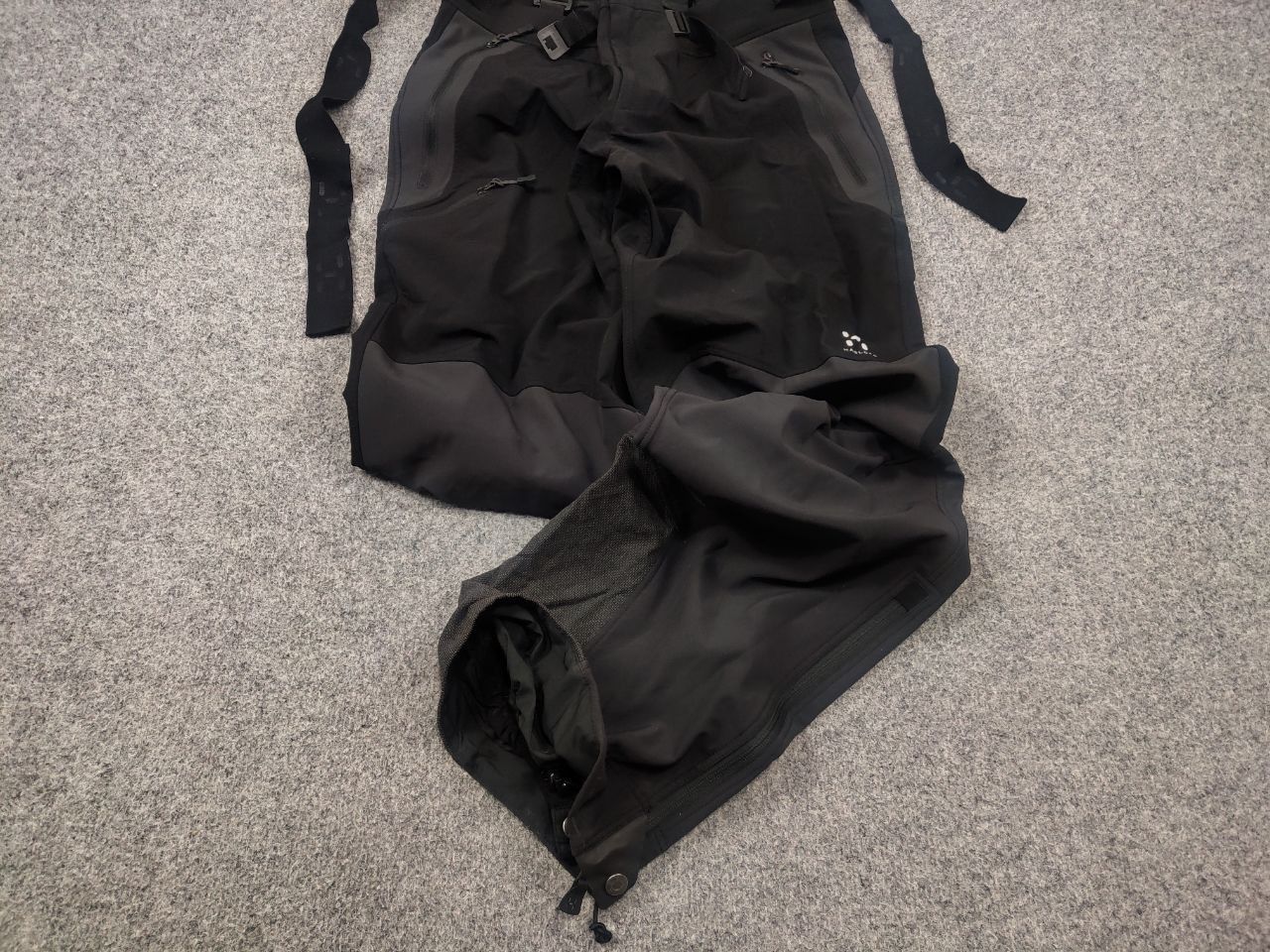 Haglofs Haglofs Pro Shell Black Zip Ski pants with suspenders Size US 36 / EU 52 - 3 Thumbnail