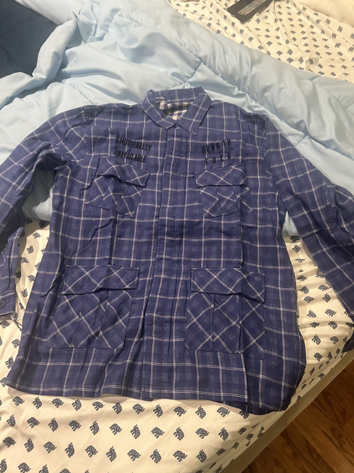 Emotionally Unavailable × Nike Emotionally Unavailable “DTF” button down Size US XL / EU 56 / 4 - 2 Thumbnail