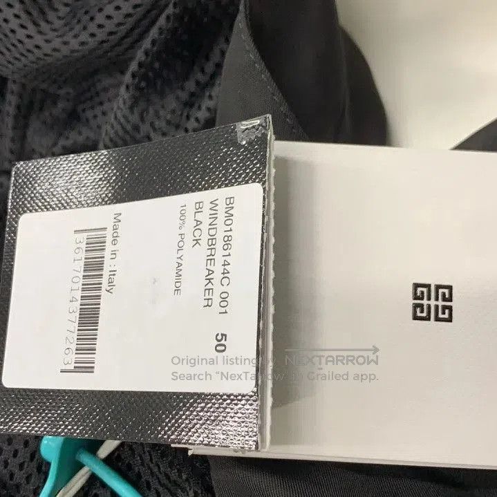 Givenchy Givenchy Men's Black Hooded Zip Windbreaker. Size US M / EU 48-50 / 2 - 4 Thumbnail