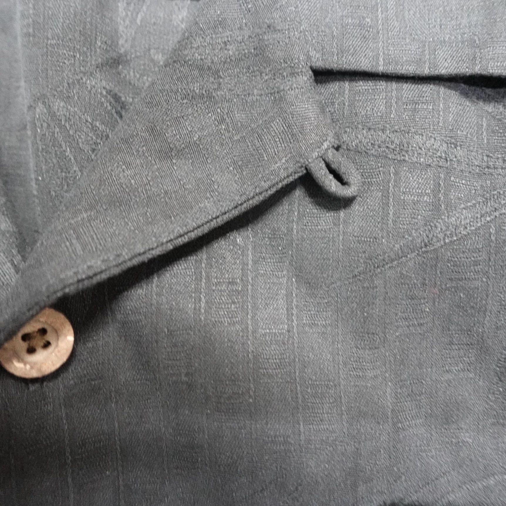 Tommy Bahama Tommy Bahama Shirt XL Black Solid Floral Jacquard Silk Loop Collar Shirt Men Regular Short Sleeve Button-Up 100% Silk Jacket? Size US XL / EU 56 / 4 - 5 Thumbnail