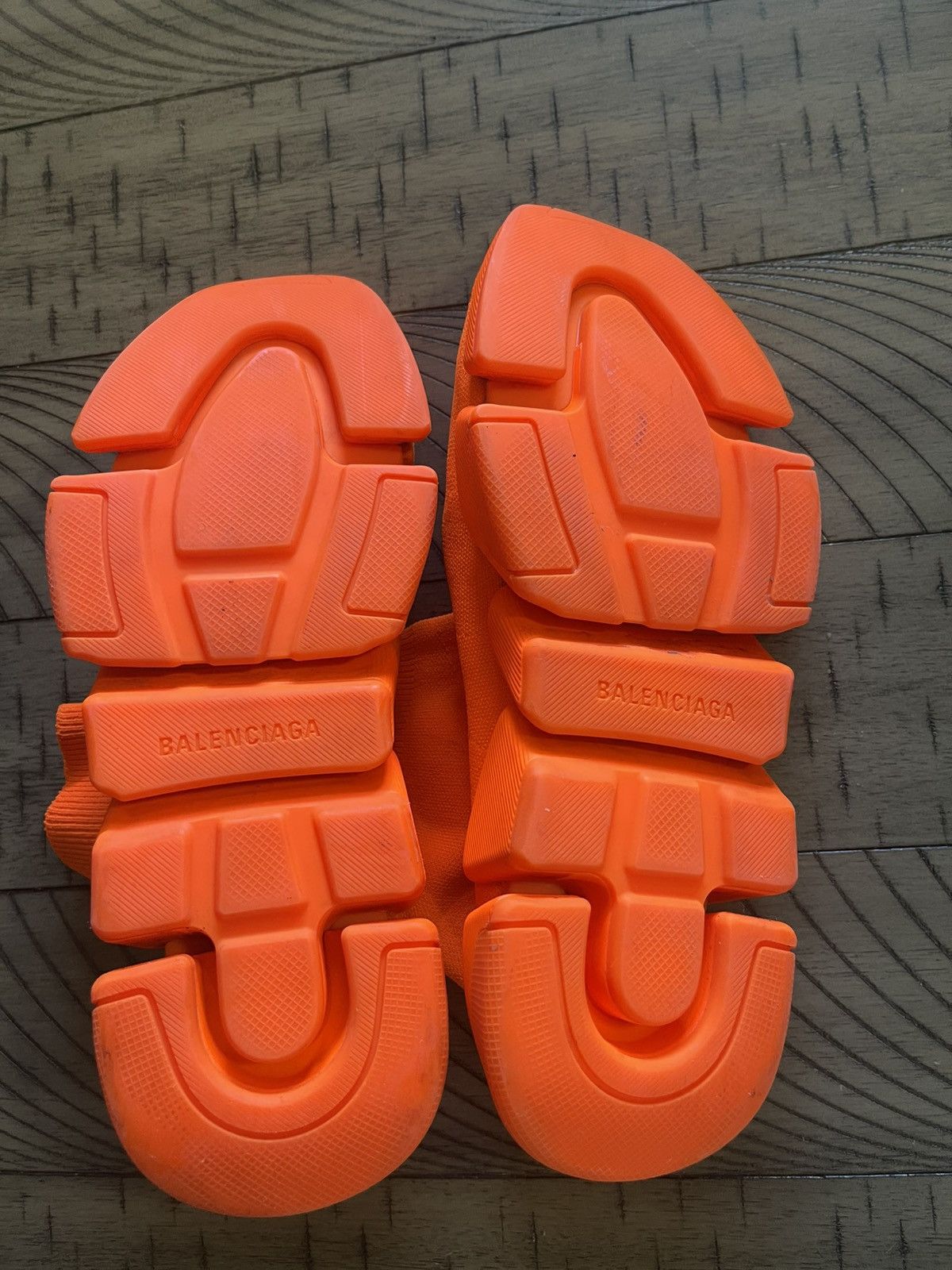 Balenciaga Balenciaga speed 2.0 'Neon Orange' Size US 8 / EU 41 - 5 Thumbnail