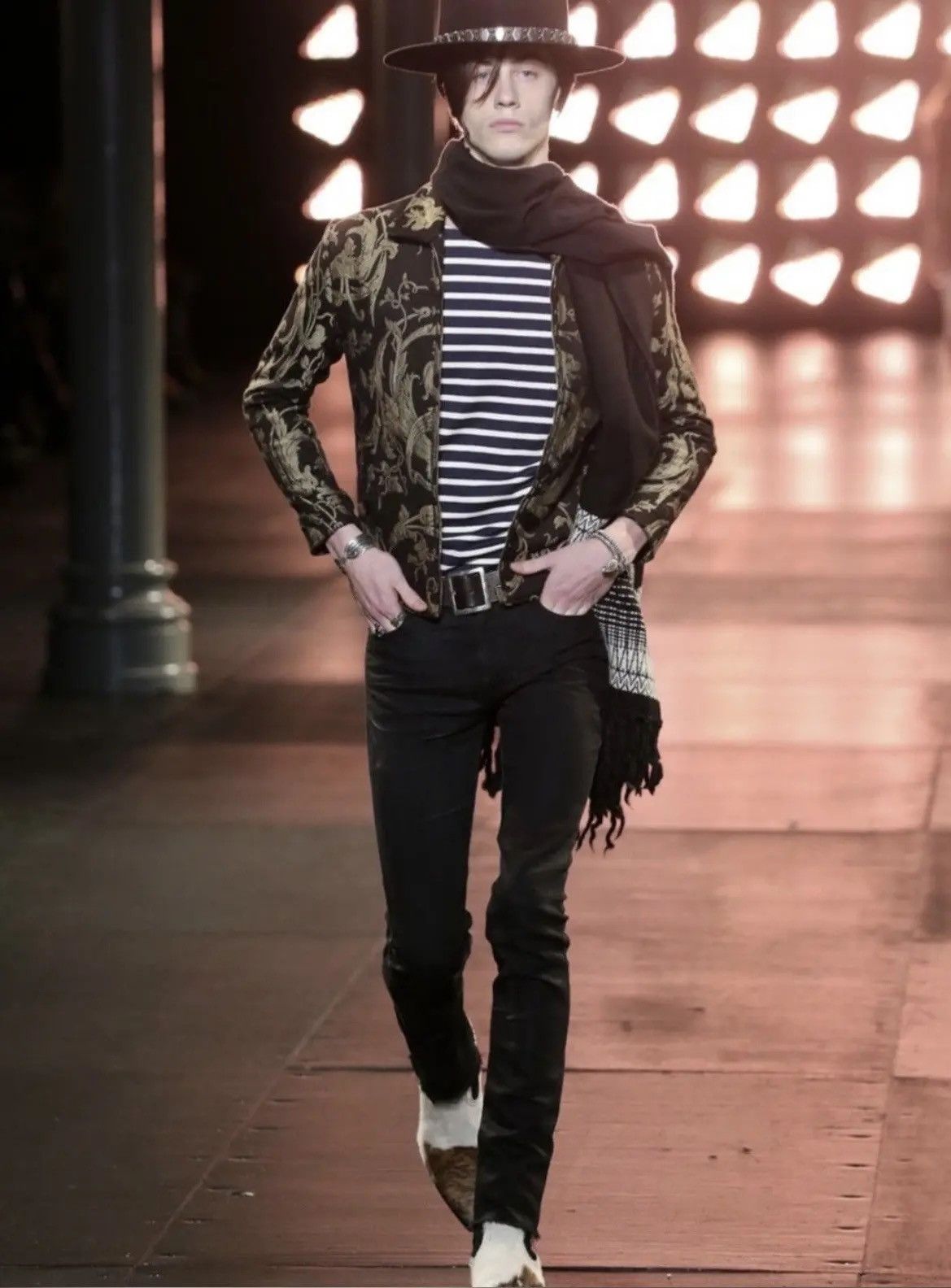 Hedi Slimane × Saint Laurent Paris Saint Laurent Dragon Embroidery Jacket Size US M / EU 48-50 / 2 - 7 Thumbnail
