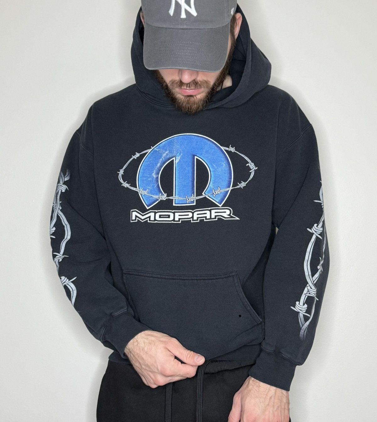 Gildan Vintage 00s Mopar Hoodie Black Graphic Logo Size M Size US M / EU 48-50 / 2 - 3 Thumbnail