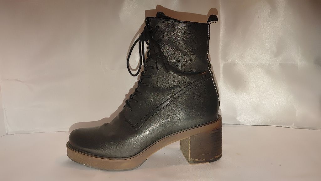 Franco Sarto Sarto by Franco Sarto Boots Size 8.5M Size US 8.5 / IT 38.5 - 2 Thumbnail