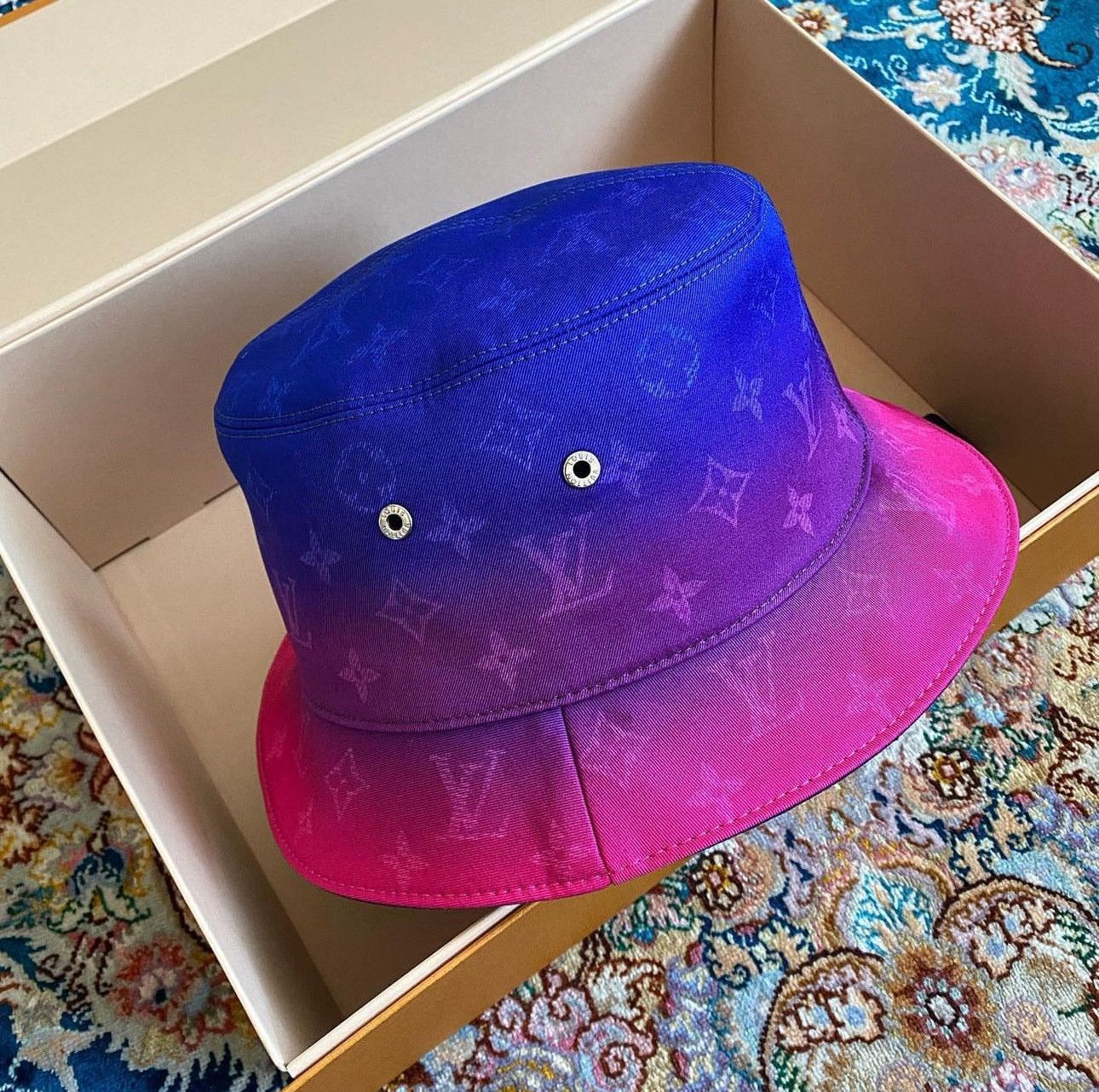 LOUIS VUITTON バケットハット illusion
