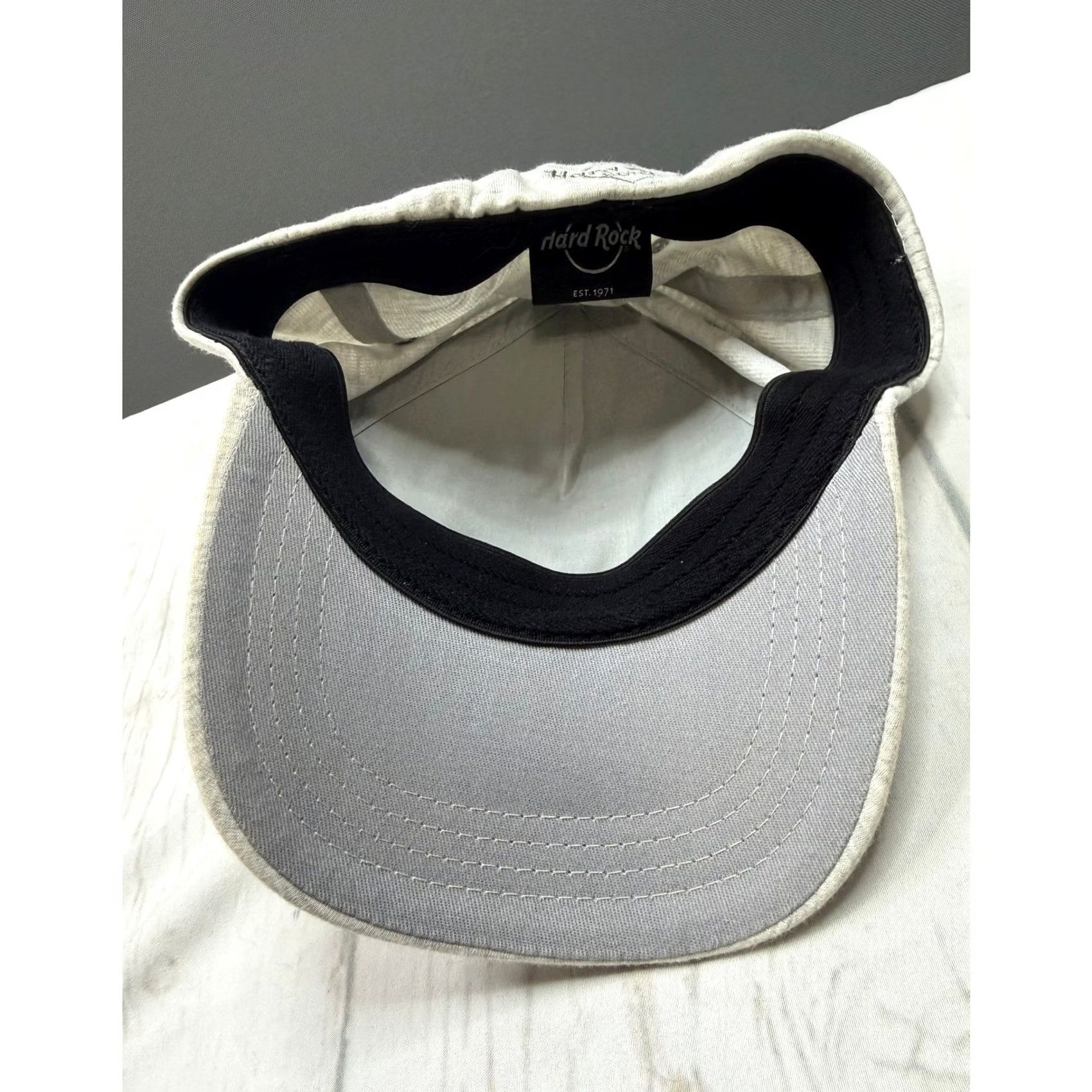 Hard Rock Cafe Hard Rock Baseball Cap Unisex Grey 3D Embossed Logo Structured OSFM Size ONE SIZE - 7 Thumbnail