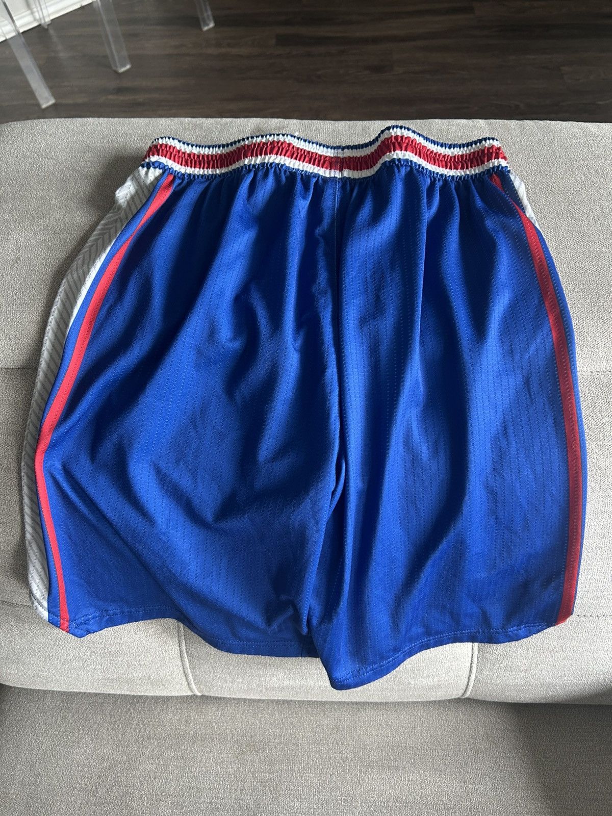 Adidas MEDIUM basketball Kansas Jayhawks player issued shorts Size US 32 / EU 48 - 3 Thumbnail