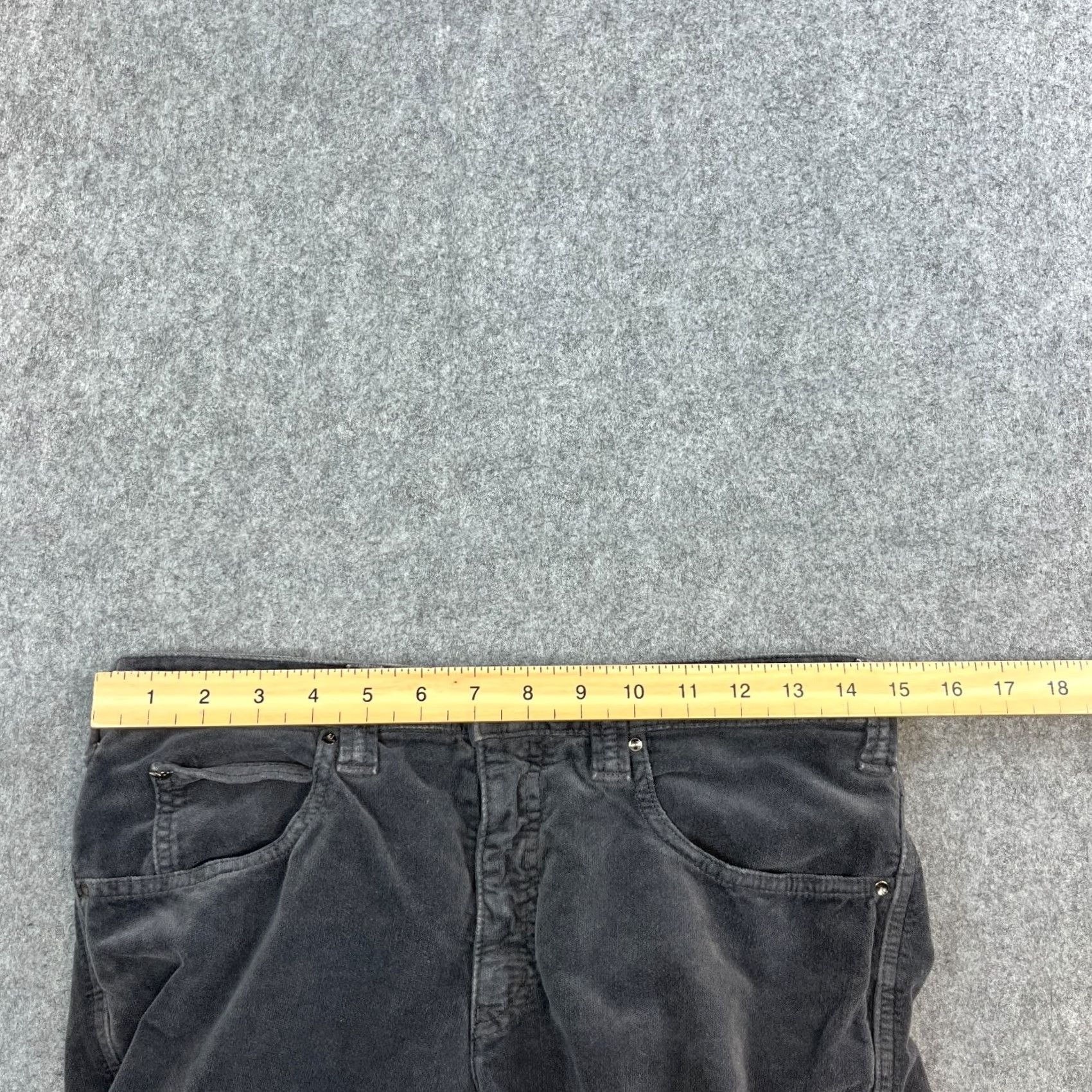 Vintage Armani Jeans Jeans Slim Moleskin 30 30 UK 10 Charcoal Grey Vintage Womens Slim Fit 30 In Inside Leg 30in 5-Pocket Size 32" / US 10 / IT 46 - 7 Thumbnail