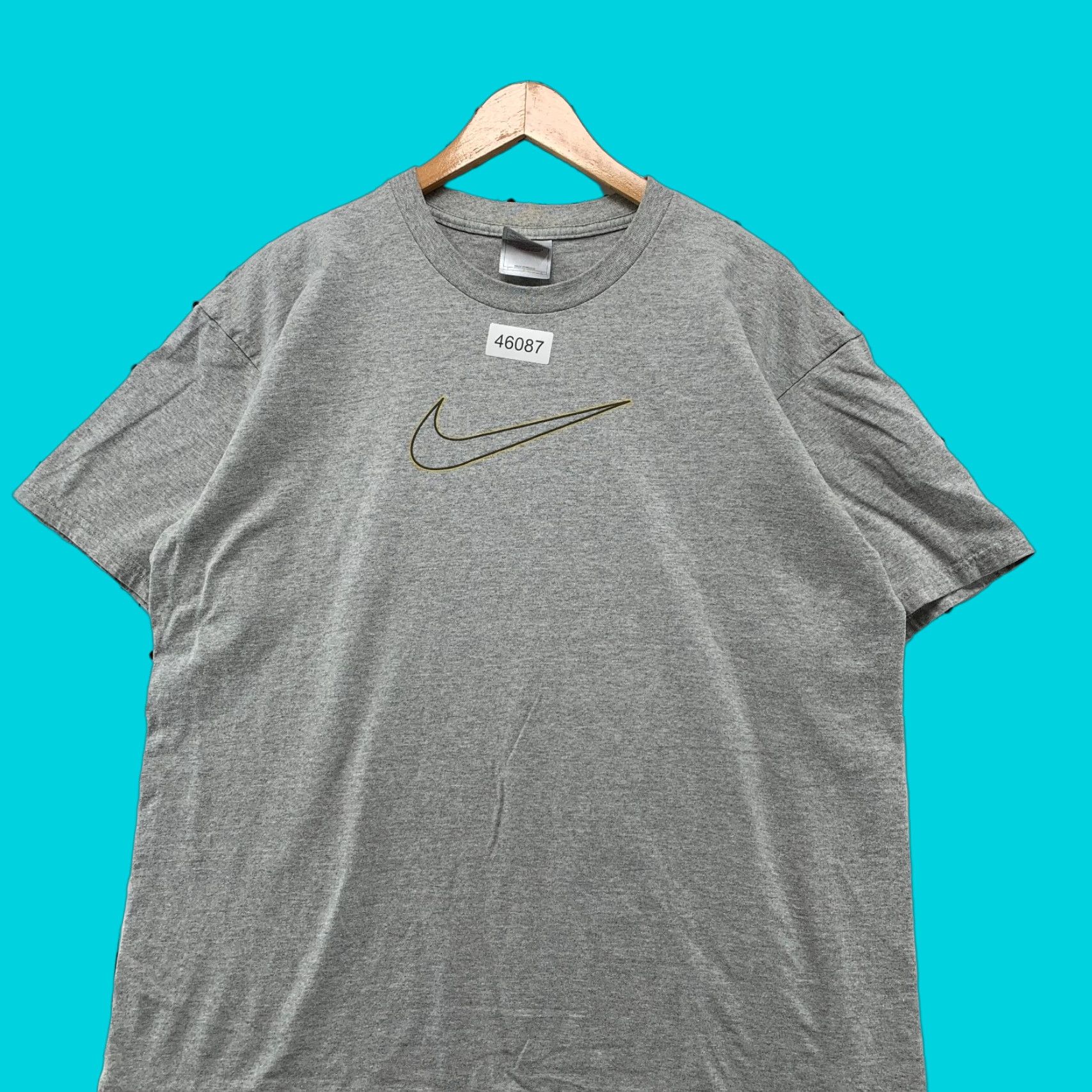Nike VINTAGE Nike Essential Shirt Mens L Gray Center Swoosh Gray Tag Shirt Mens Large Gray Nike Essential Shirt Century Swoosh Size US L / EU 52-54 / 3 - 1 Thumbnail