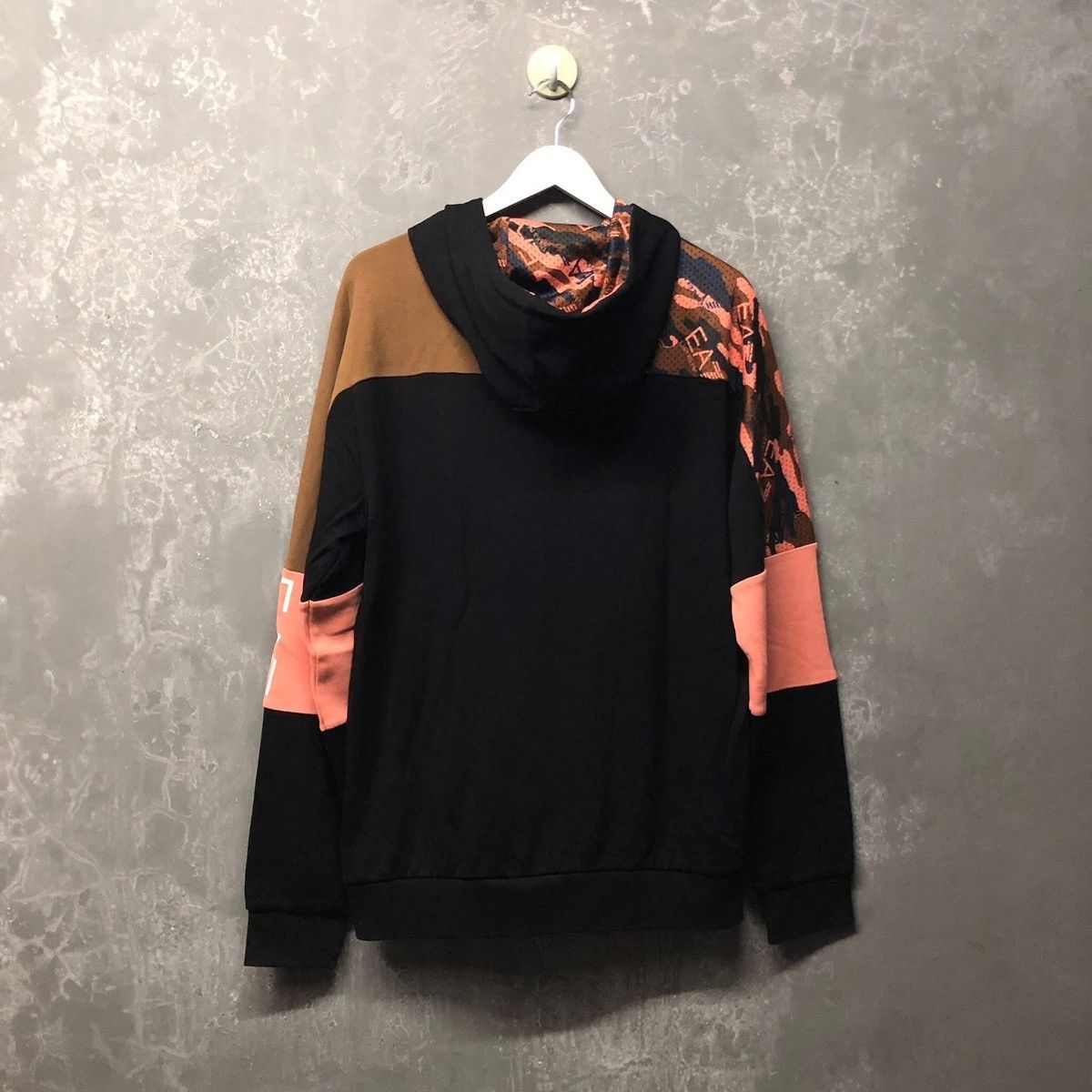 Emporio Armani Emporio armani sample piece Size US L / EU 52-54 / 3 - 3 Thumbnail