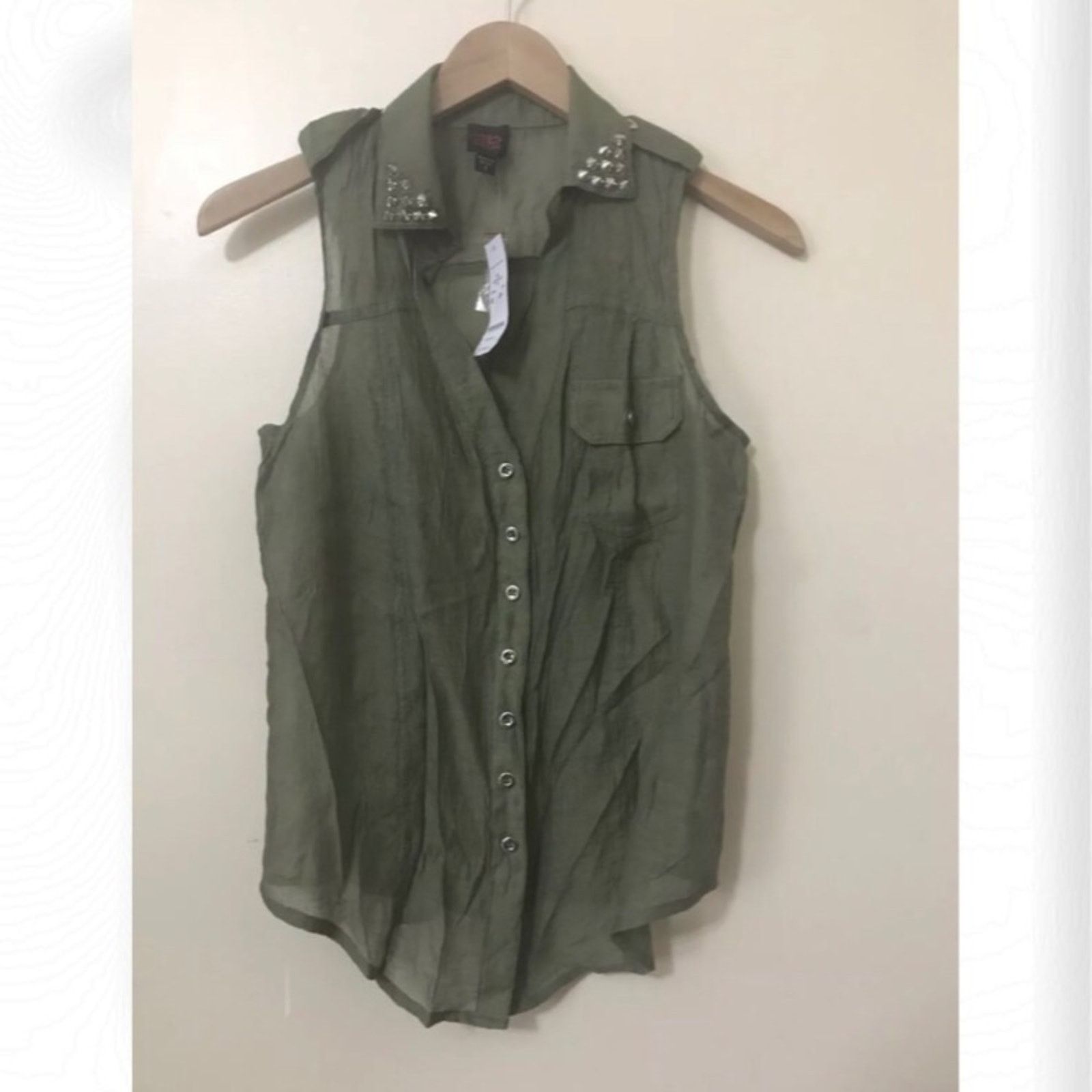 Bebe NWT Bebe 2B Green Bella Tie Front Studded Shirt Size S / US 4 / IT 40 - 3 Thumbnail