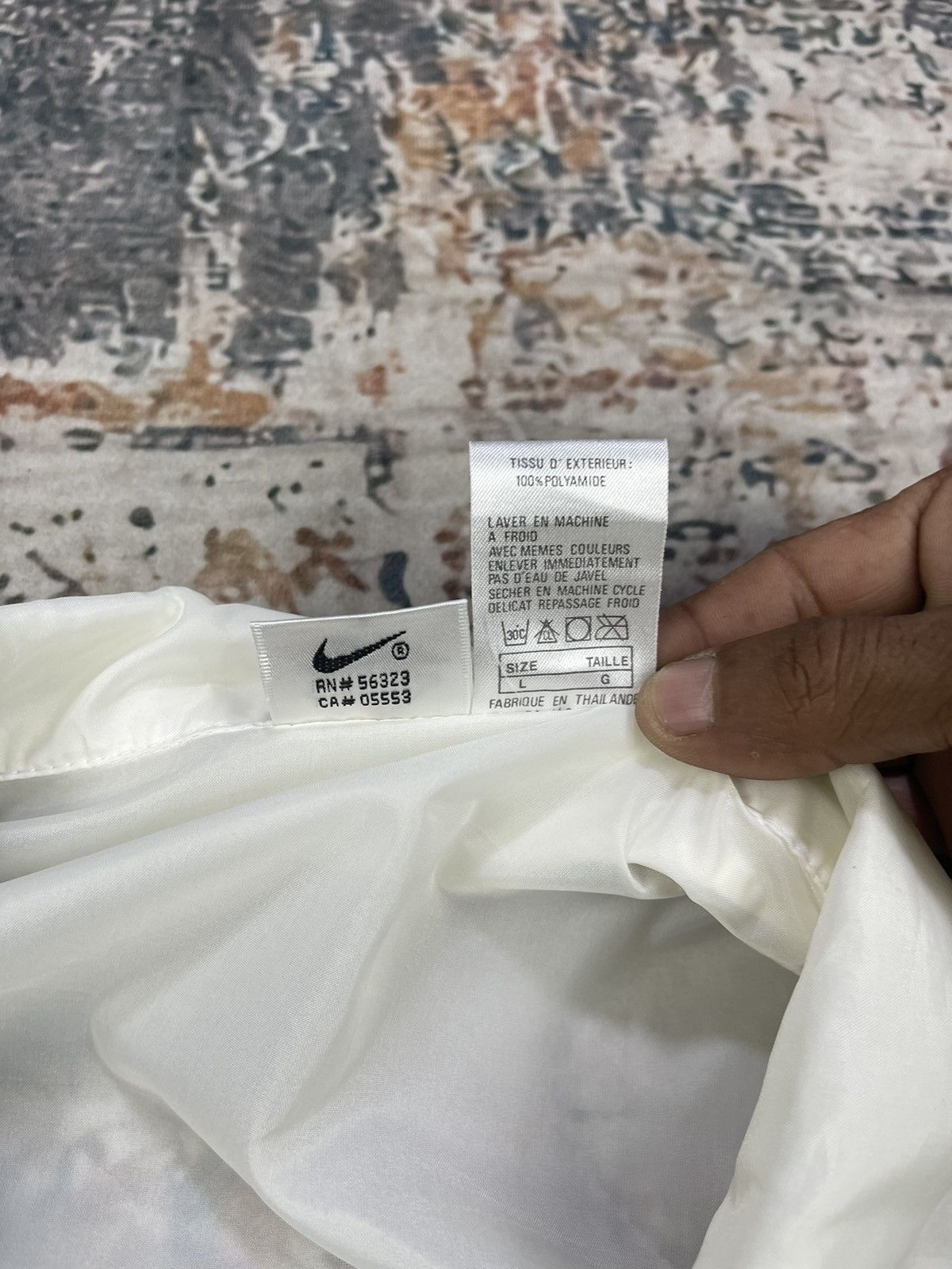 Nike Vtg 90s Nike Swoosh Back Spell Couch Jacket Size US L / EU 52-54 / 3 - 14 Thumbnail