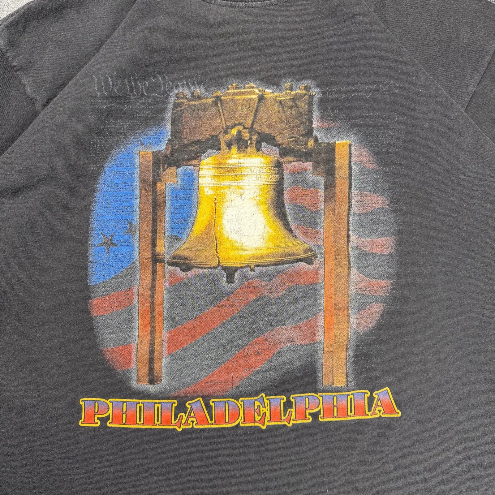 Gildan Vintage y2k Liberty Bell Philadelphia Tee Large Black Size US L / EU 52-54 / 3 - 4 Thumbnail