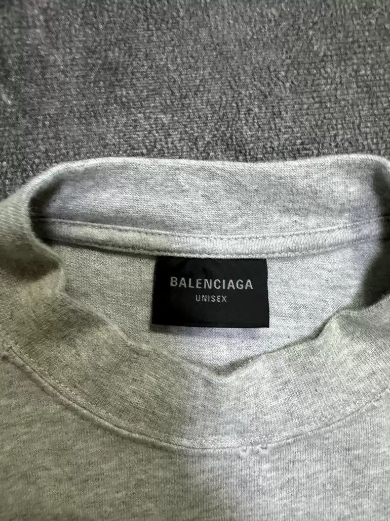 Balenciaga Balenciaga 23FW gray Be Kind patch distressed short sleeved Size US M / EU 48-50 / 2 - 3 Thumbnail