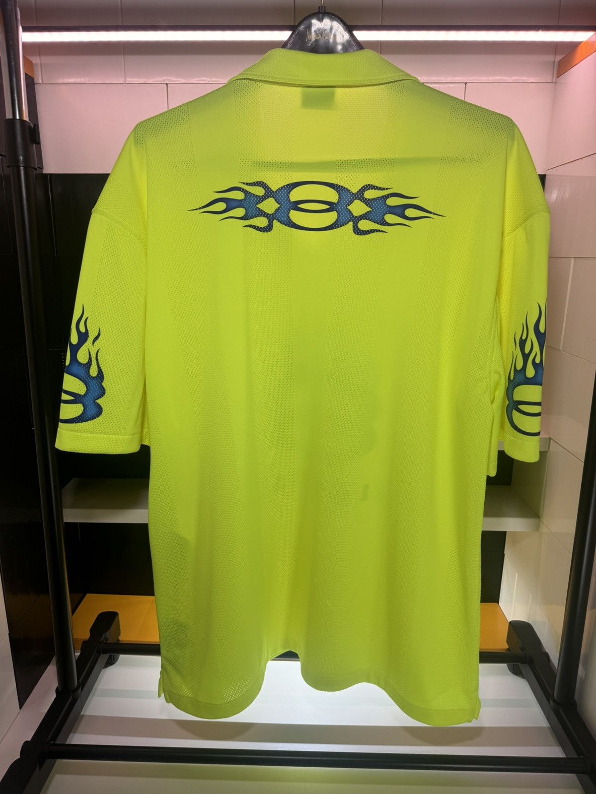 Balenciaga Balenciaga Fluo Yellow Striped Mesh Shirt Size M Size US M / EU 48-50 / 2 - 3 Thumbnail