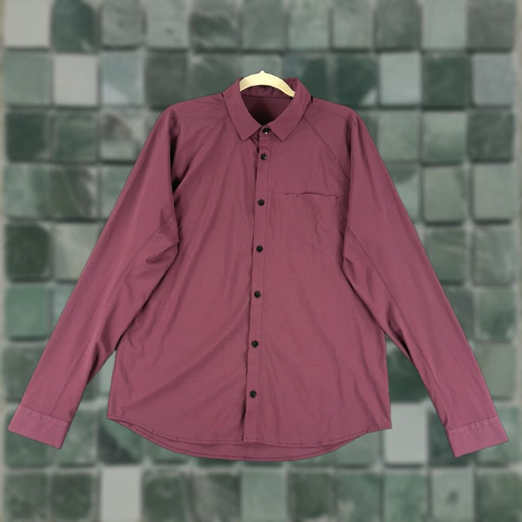 Lululemon Lululemon Voyage Button-Up Shirt Mens Large Wee Stripe Red LS Cherry Prep Red AS SOLD Notch Down Button-Down Collar Size US L / EU 52-54 / 3 - 1 Thumbnail