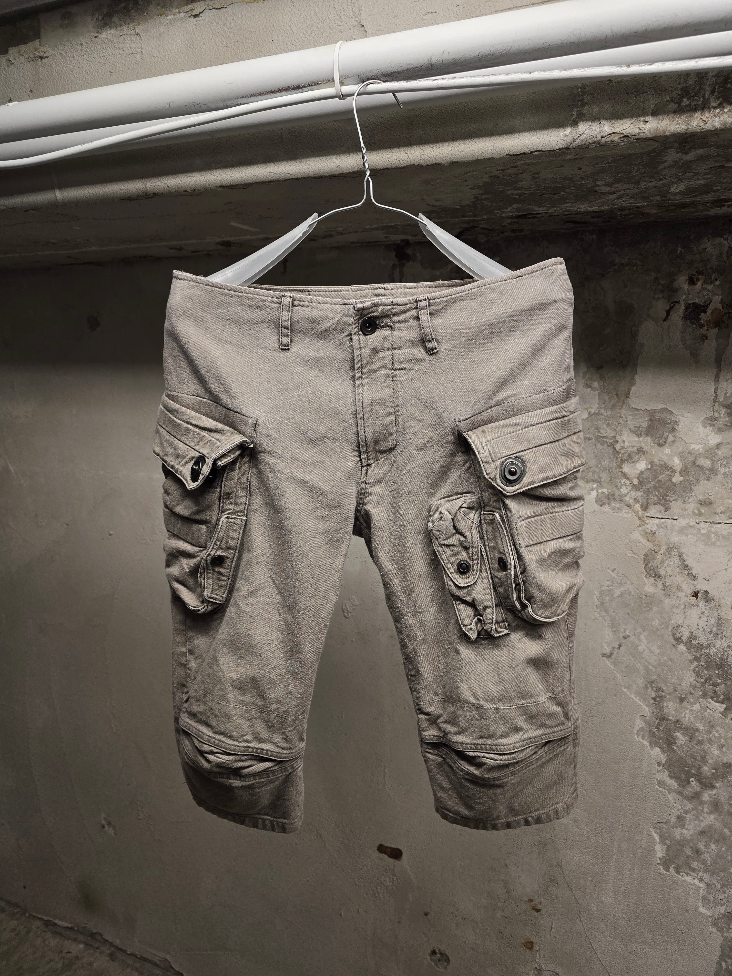 Julius Julius Grey Cotton Serge Gas-Mask Cargo Shorts Size US 32 / EU 48 - 1 Thumbnail