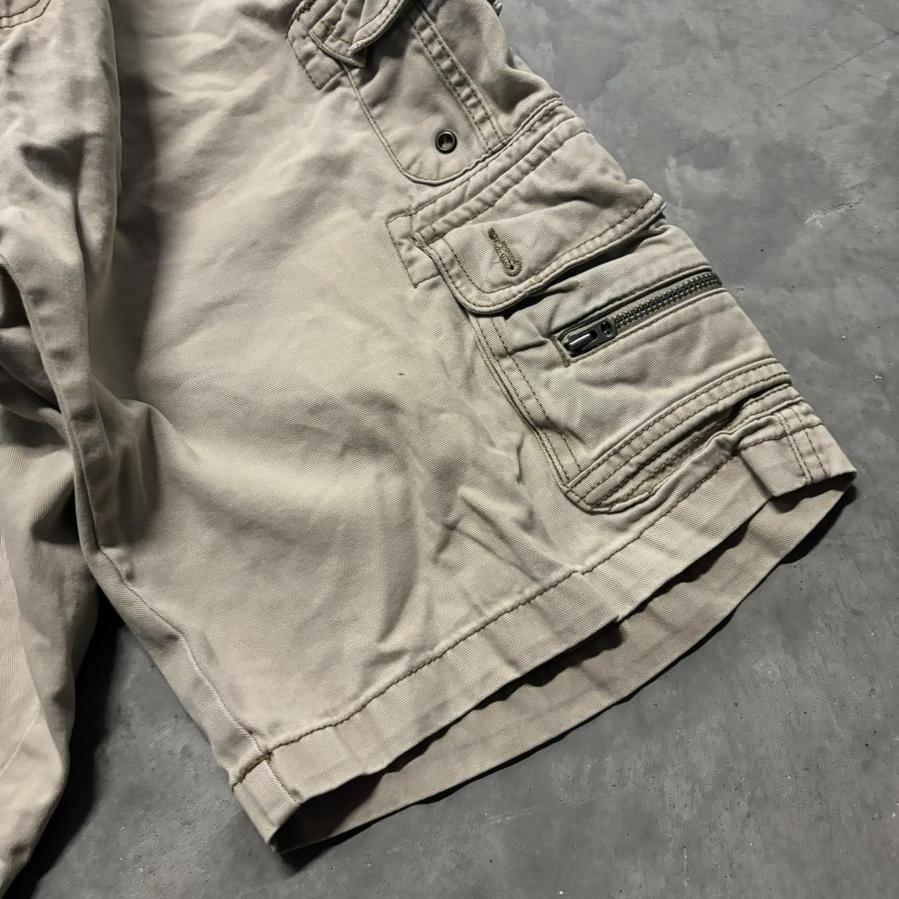 Japanese Brand × Vintage Crazy Vintage Y2K/2000s Baggy Khaki Skater Style Cargo Shorts! Size US 38 / EU 54 - 4 Thumbnail