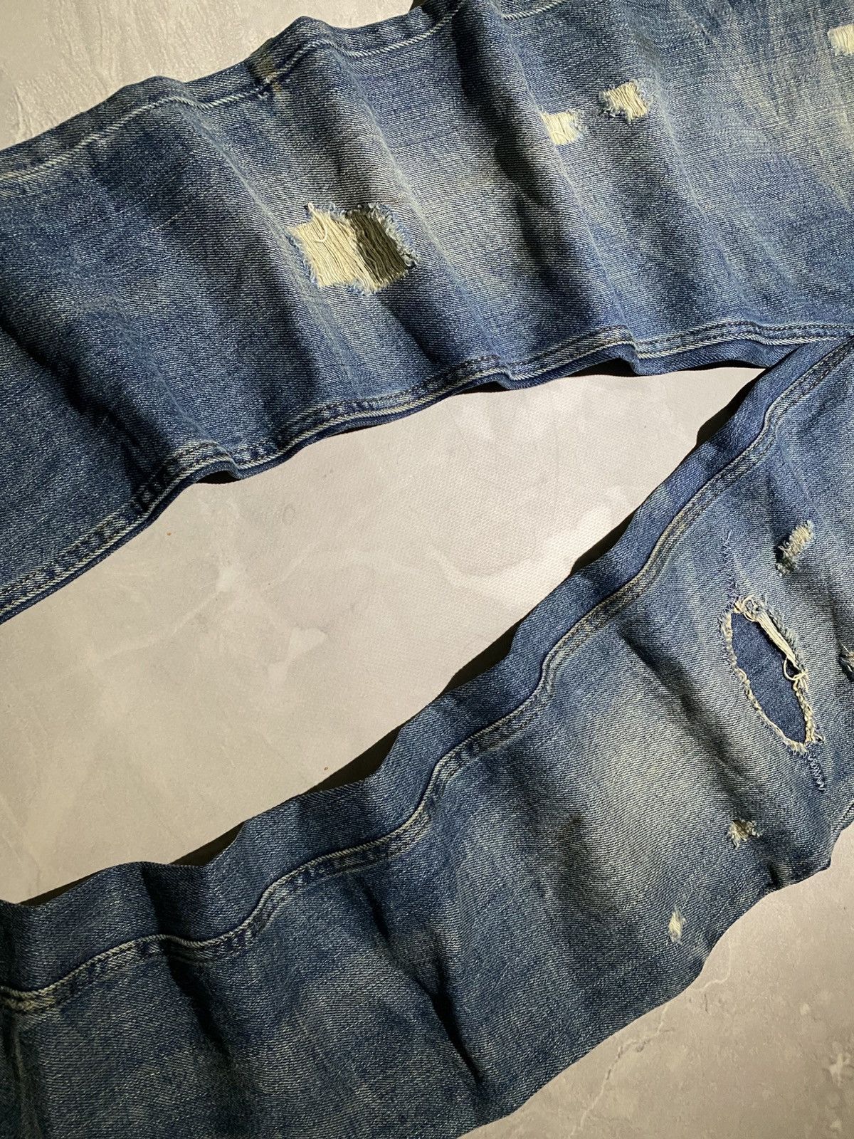 Japanese Brand Heavy Distressed Underground Darkwear Jean / Drip Y2K Size US 33 - 4 Thumbnail