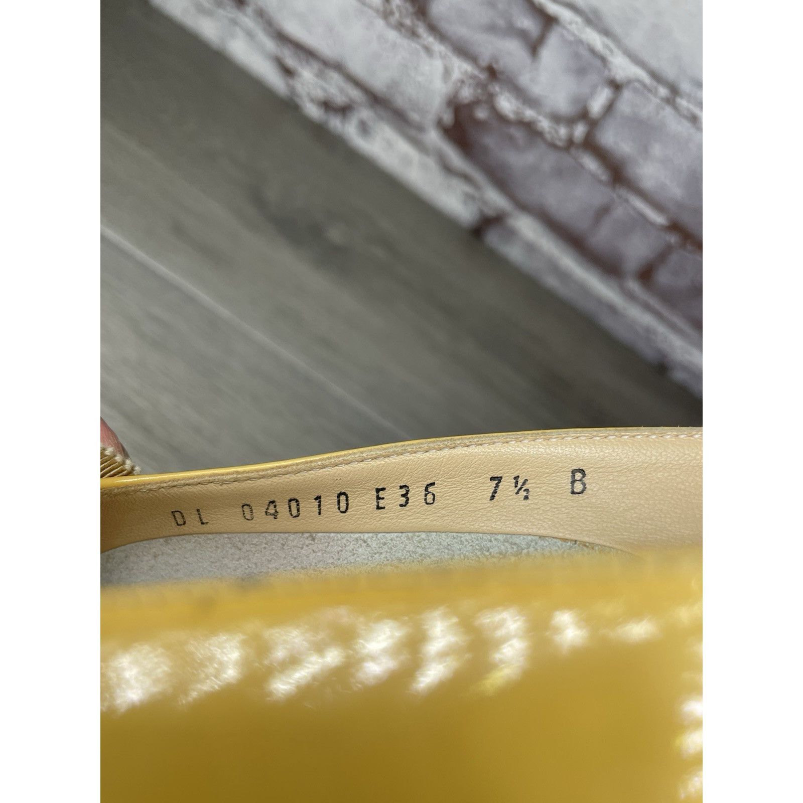 Salvatore Ferragamo Salvatore Ferragamo Yellow Patent Leather Slip On Heel Shoes Size US 7.5 / IT 37.5 - 6 Thumbnail