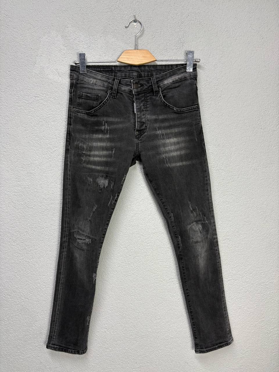 Dsquared2 mens jeans EU 46 / W 30 made in Italy