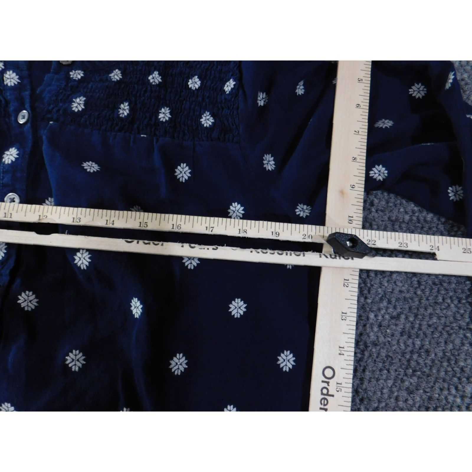 Loft LOFT Blouse Womens Medium Navy Blue Embroidered Long Sleeve Henley Cotton Button Boho Casual Shirt Womens M Navy Blue Embroidered Long Sleeve Shirt Size M / US 6-8 / IT 42-44 - 7 Thumbnail