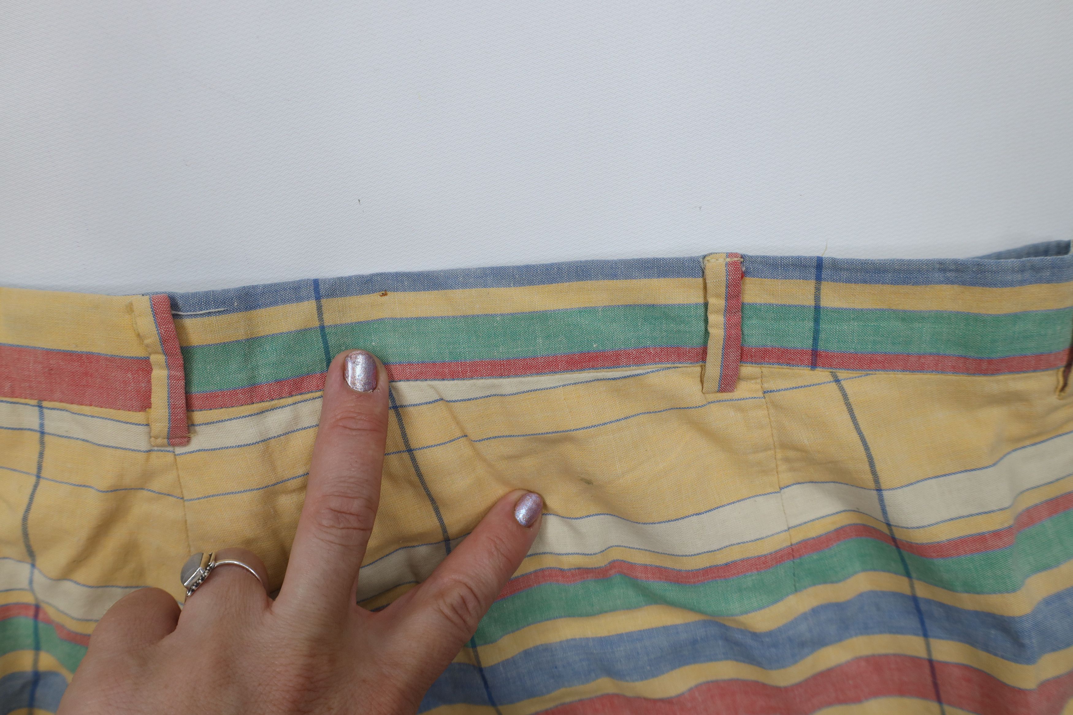 Vintage Vintage 70s Streetwear Rainbow Striped Above Knee Shorts USA Size US 40 / EU 56 - 14 Thumbnail