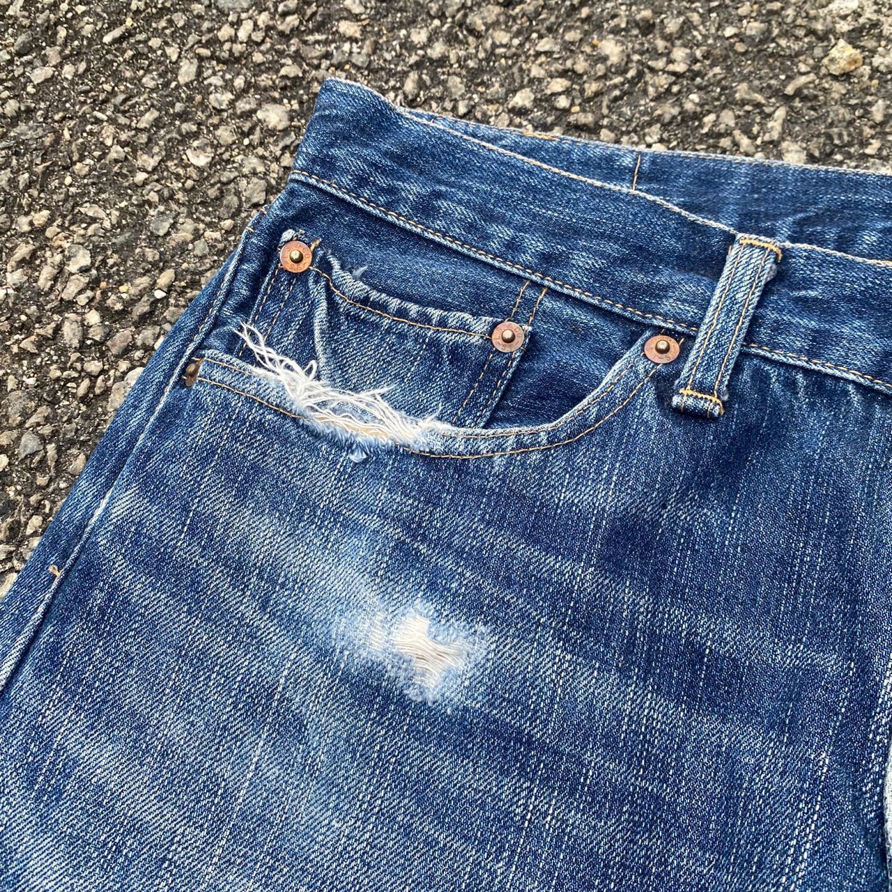 Levi's Vintage Levis 505 Distressed Denim Jeans Size US 32 / EU 48 - 10 Thumbnail