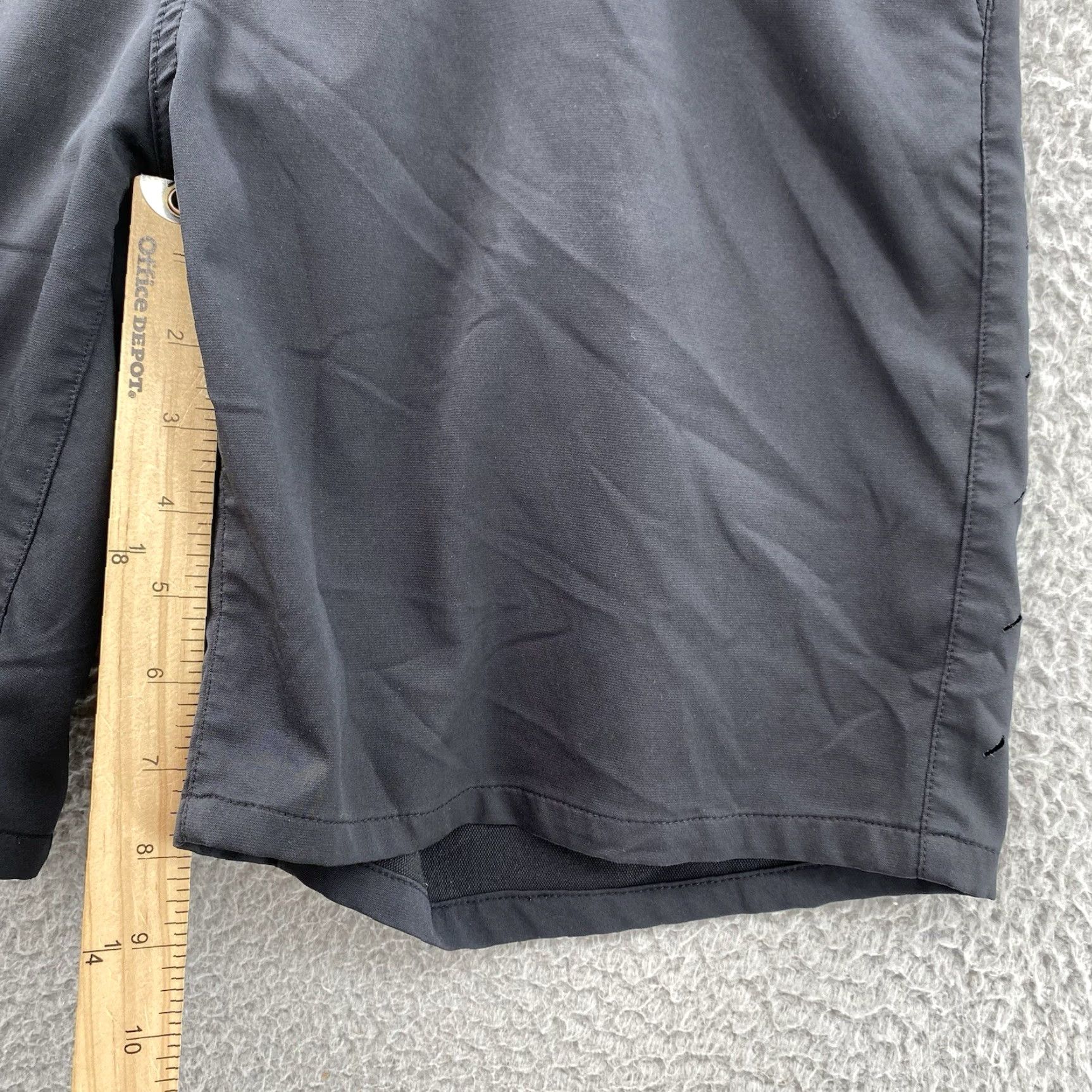 Ten Thousand VINTAGE Ten Thousand Board Shorts Mens Large 9" Black Swim Trunks Performance Training Size US 33 - 5 Thumbnail